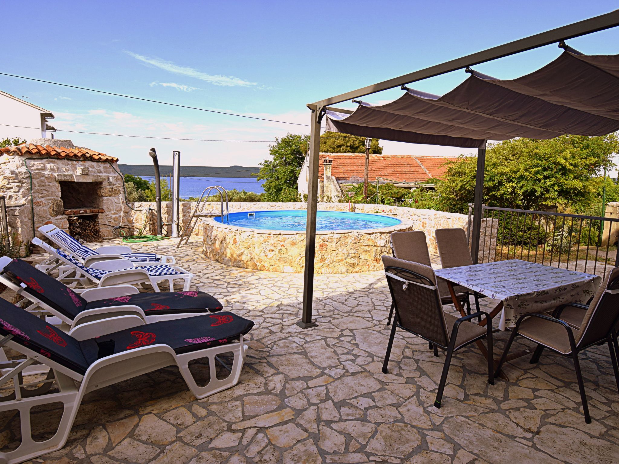 In Dobropoljana mit Privatem Pool-Binnen