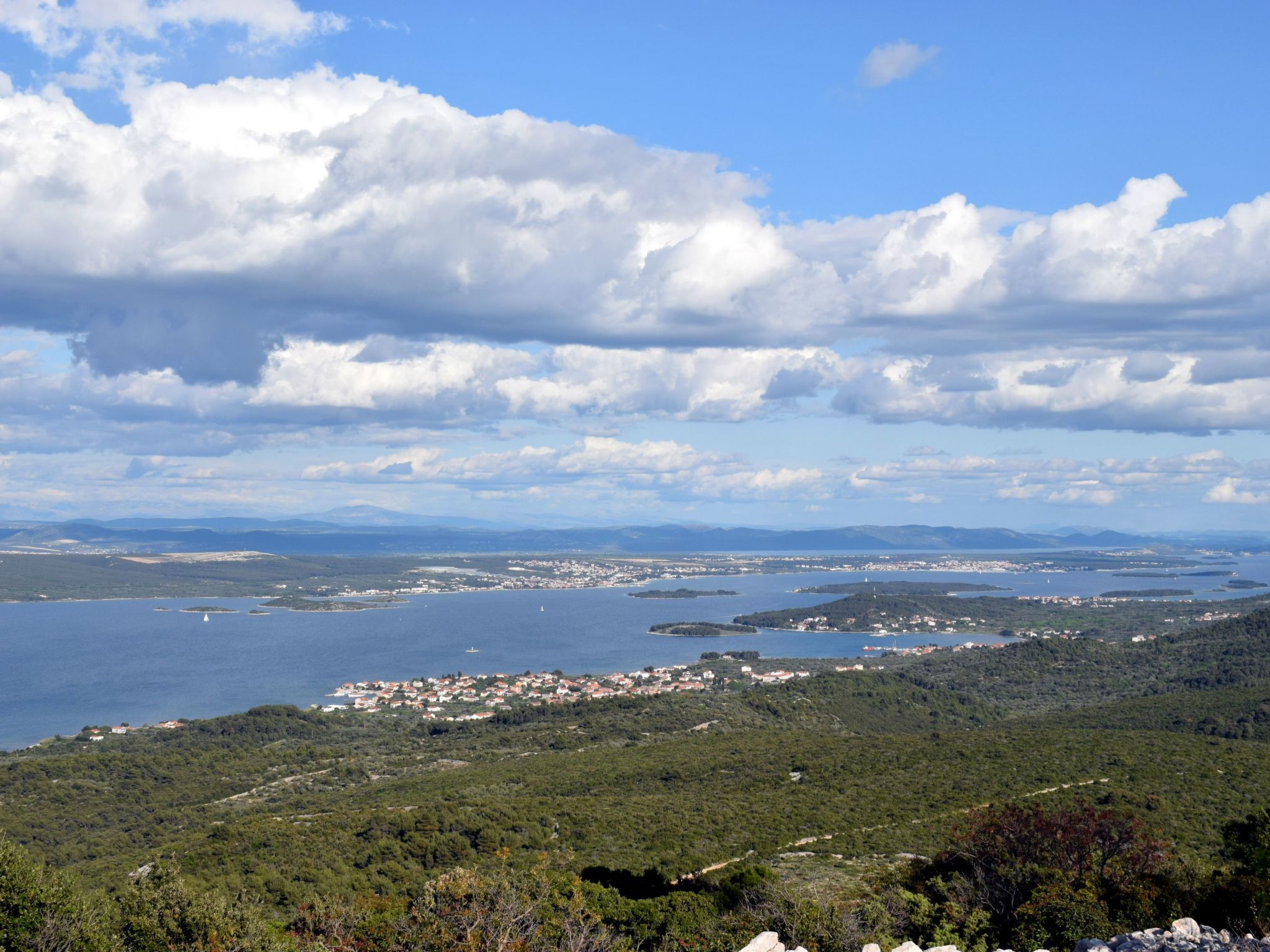 In Dobropoljana mit Privatem Pool-Binnen