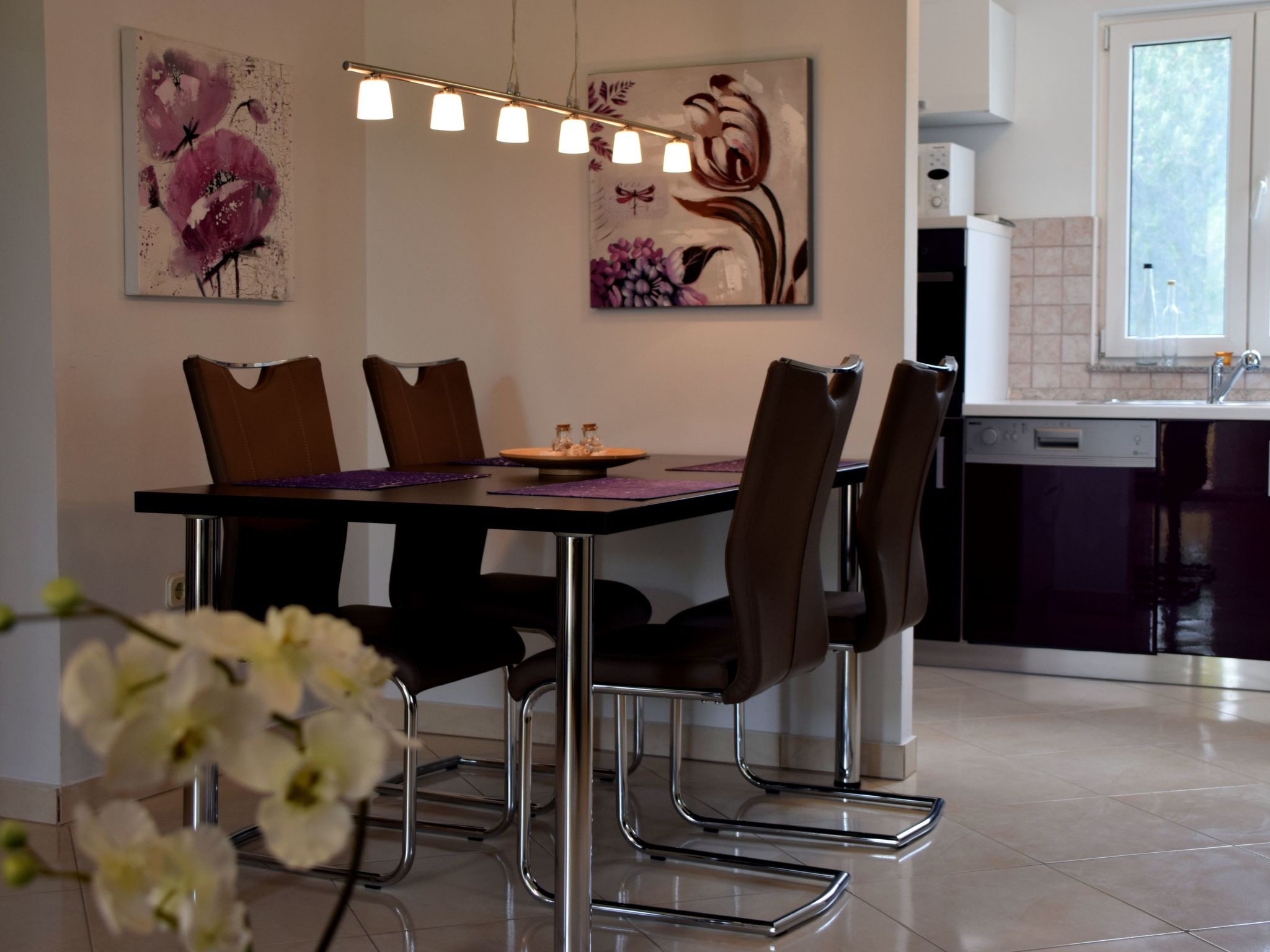 Modernes Ferienhaus in Dobropoljana mit Terrasse, Garten und Grill-Inside