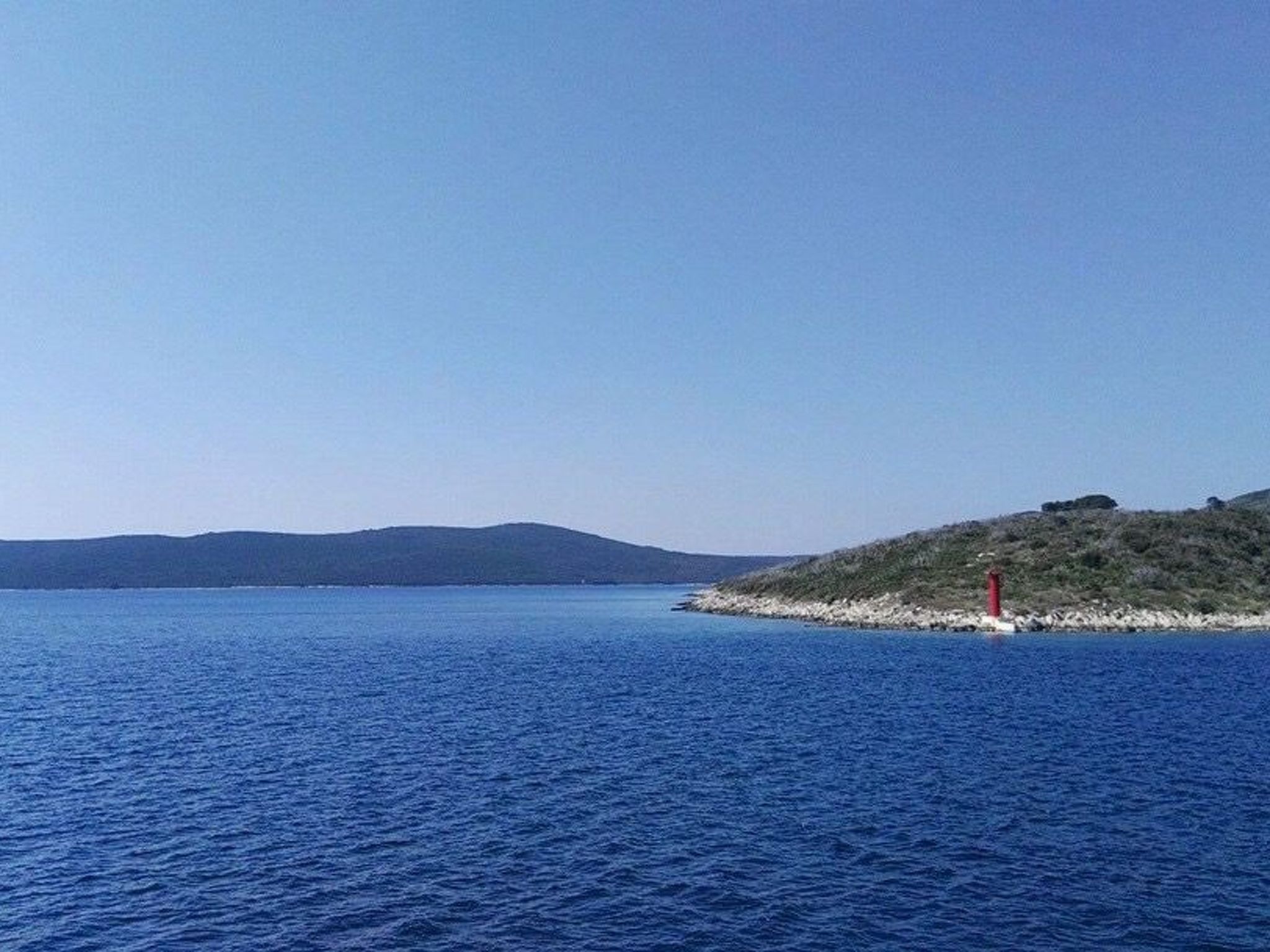 Modernes Ferienhaus in Dobropoljana mit Terrasse, Garten und Grill-Outside