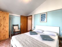 Intiem studio-appartement met uitzicht op zee en bergen, vlakbij strand Pašman - thumbnail 3