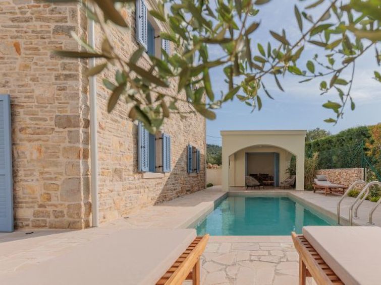 Seafront Villa Adriatica With Pool - Sukošan