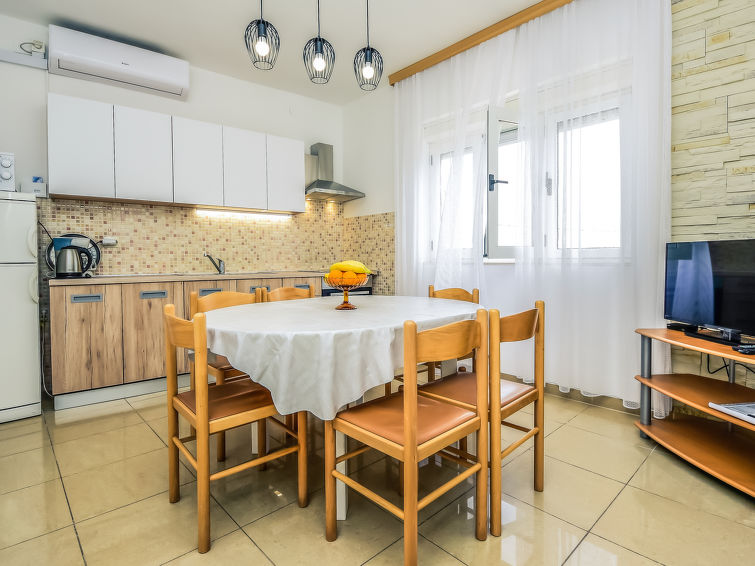 Aan zee gelegen vakantiehuis Ankica in Pašman voor 6 personen in Pašman