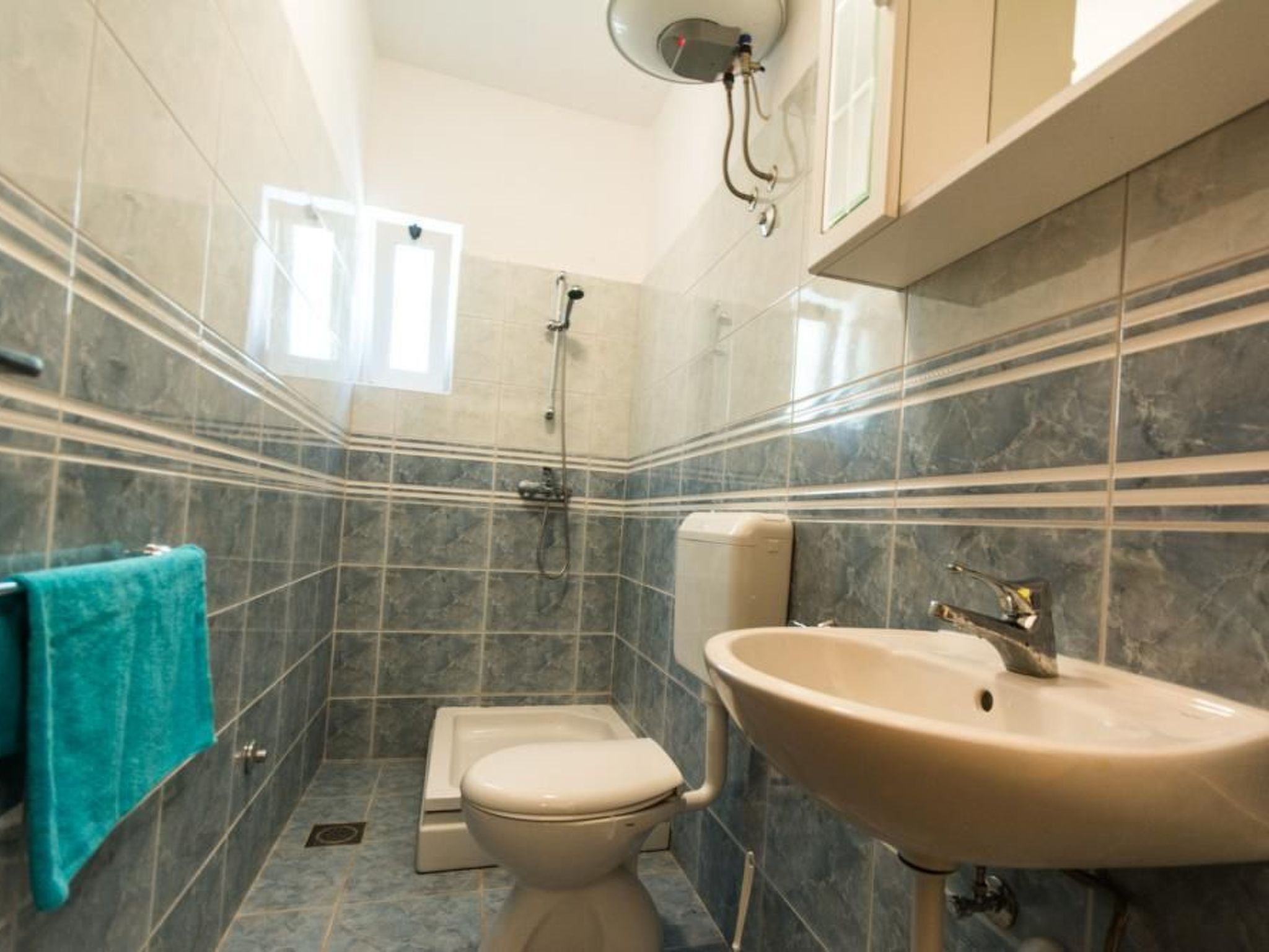 Klimatisiertes Gästezimmer mit Blick auf den Pinienwald-Image-tags.info