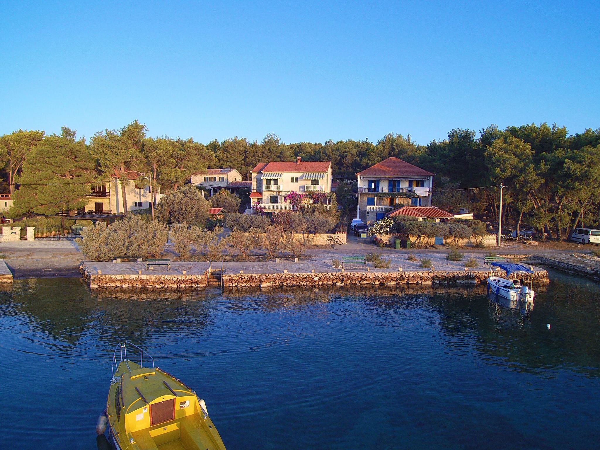 Wohnung "Mama Roza" mit Blick auf das Wasser-Image-tags.info