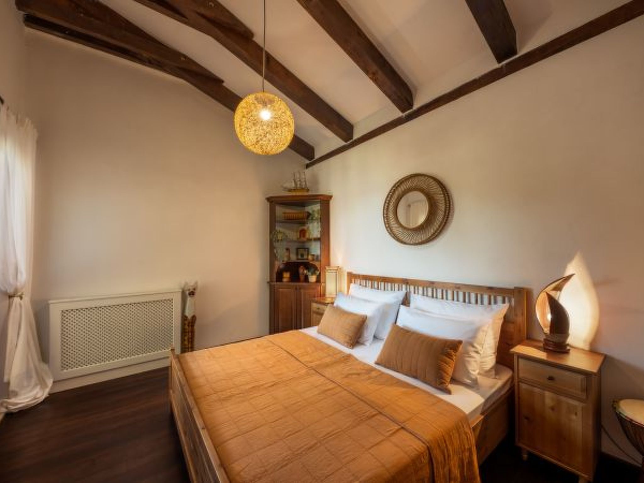 Villa Barotul with pool - Image 4