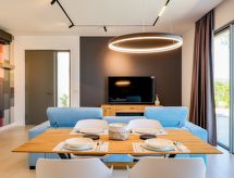 Villa View Pasman: Jouw exclusieve villa aan zee met verwarmd zwembad - thumbnail 3