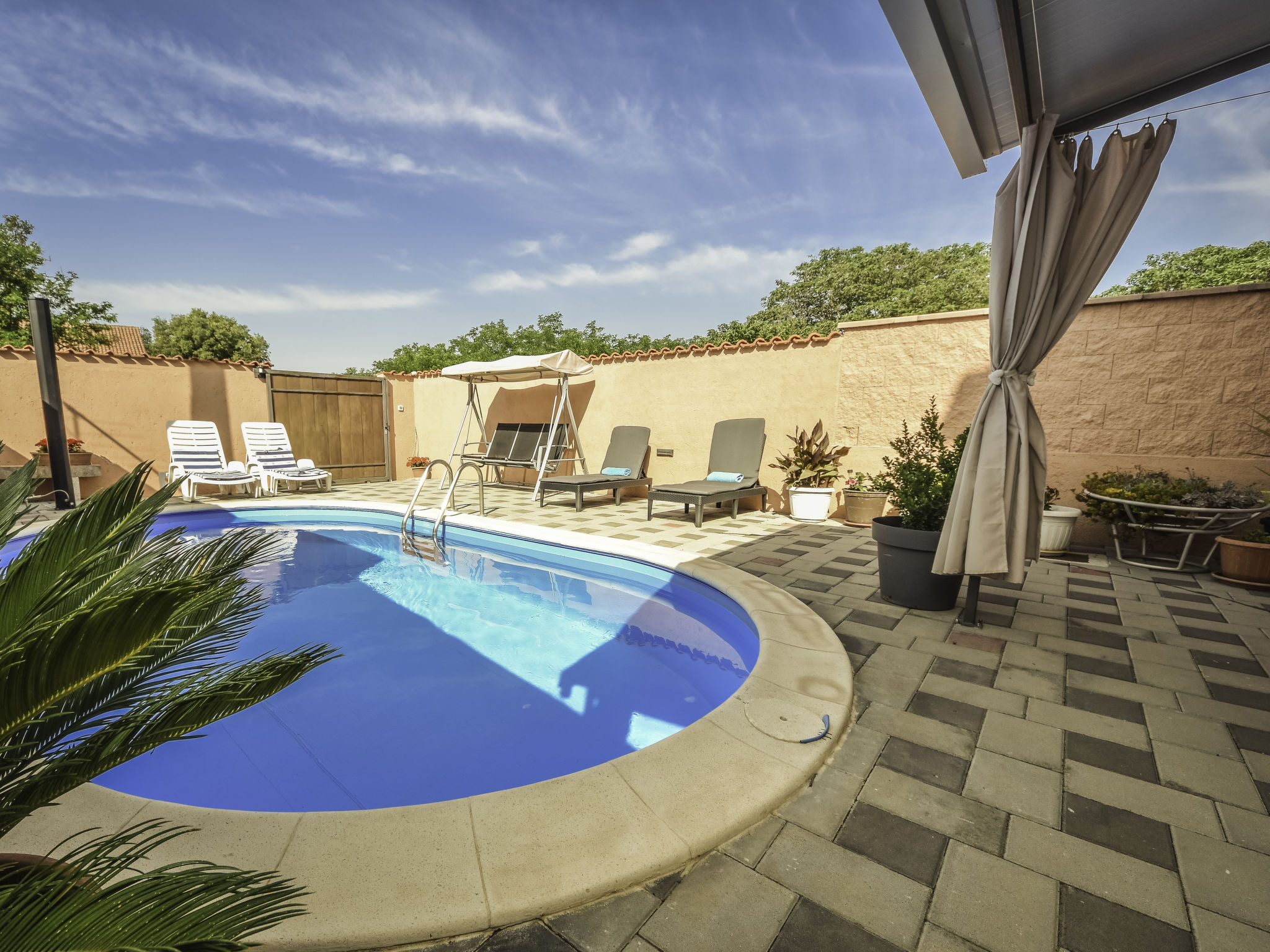 Vakantiehuis met privé zwembad in Biograd na Moru (Kroatië) voor 6 personen