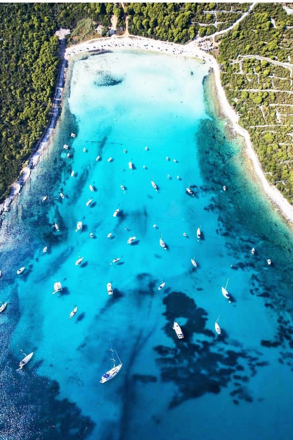 Moderne Strandwohnung in zentraler Lage-Image-tags.info