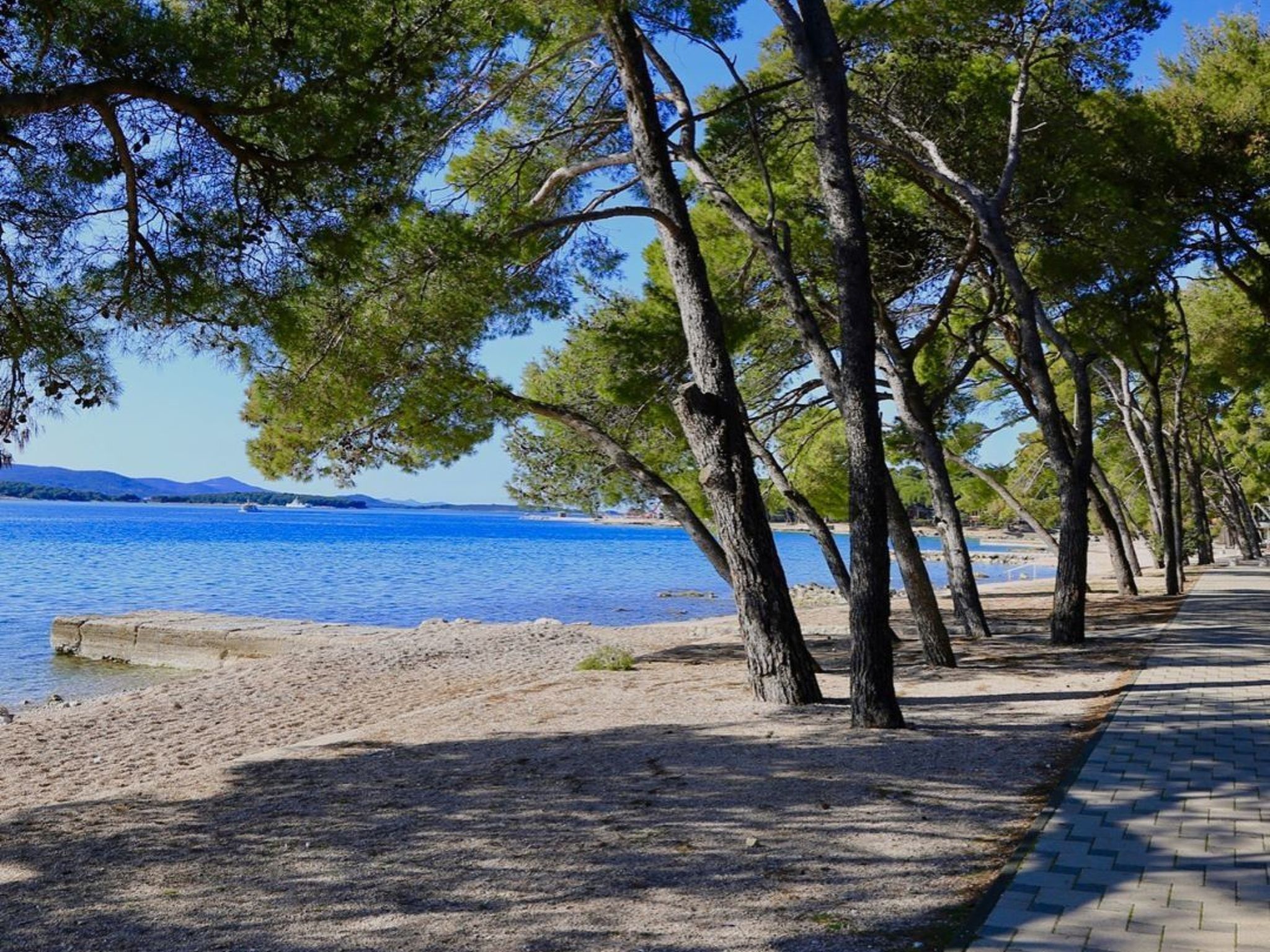 Moderne Strandwohnung in zentraler Lage-Image-tags.info