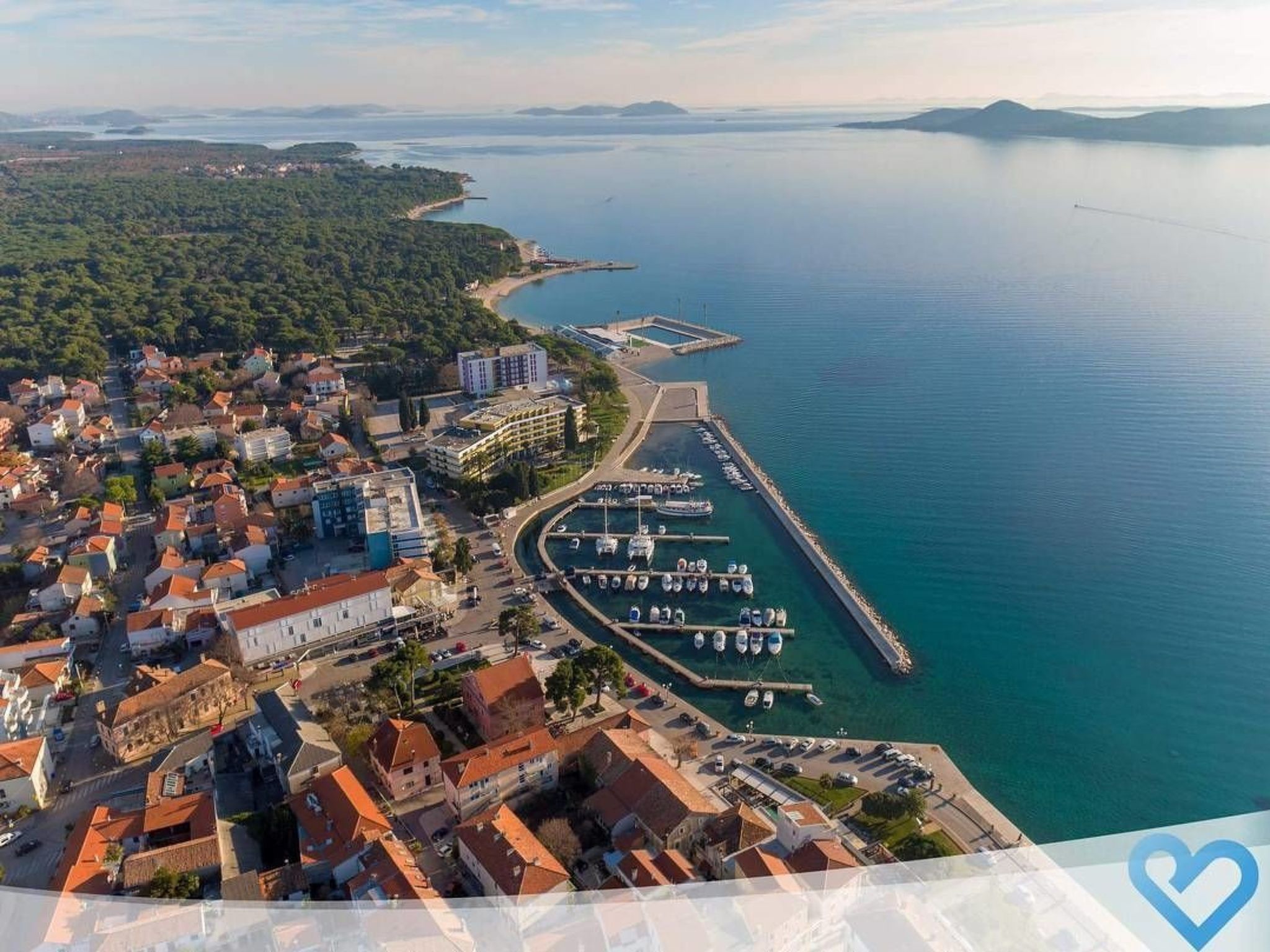 Moderne Strandwohnung in zentraler Lage-Image-tags.info