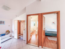 Knus appartement Ana vlakbij zee en strand in Turanj, Biograd - thumbnail 6
