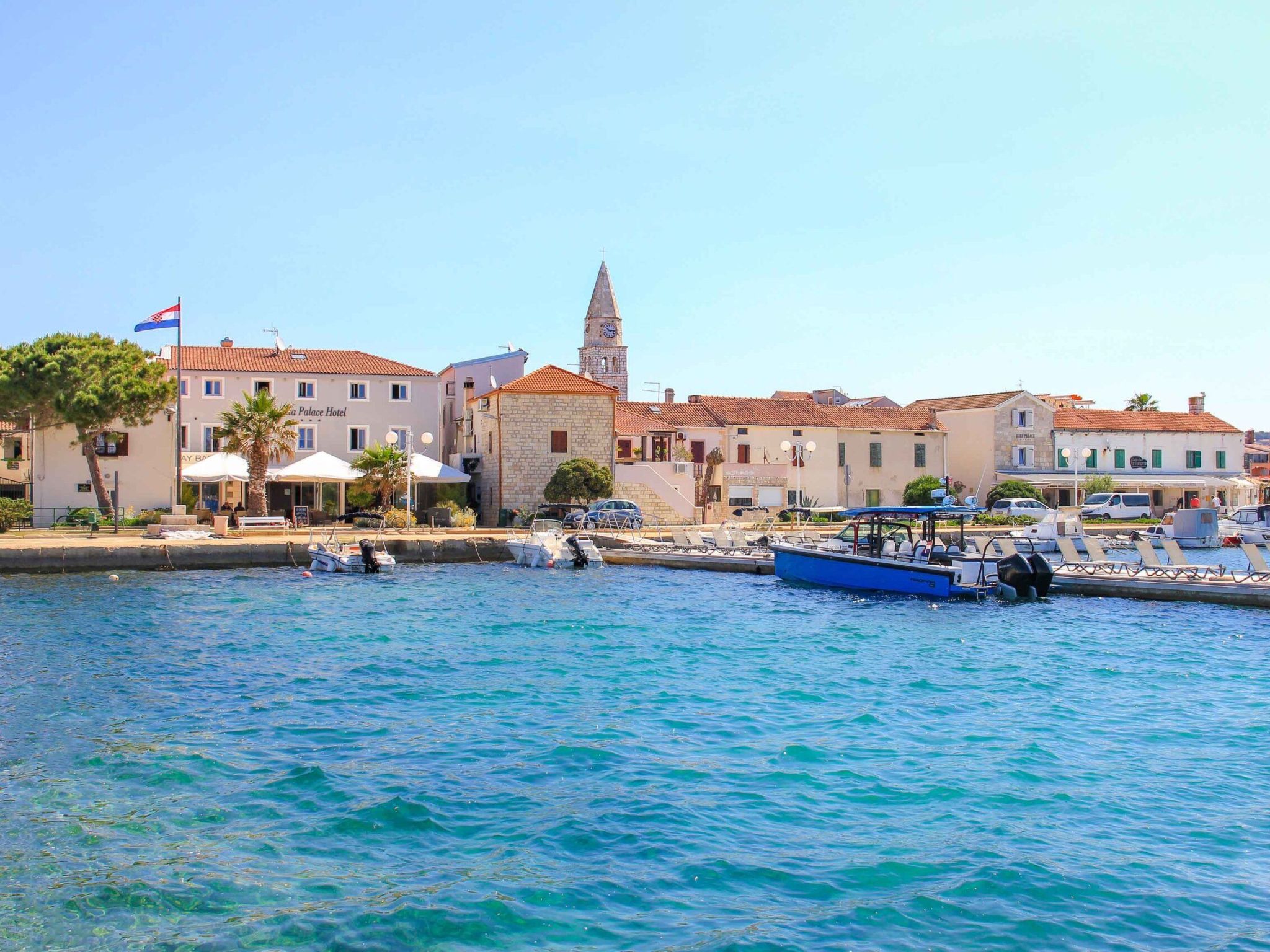 Photo of Studio "Blažević 03" direkt am Strand