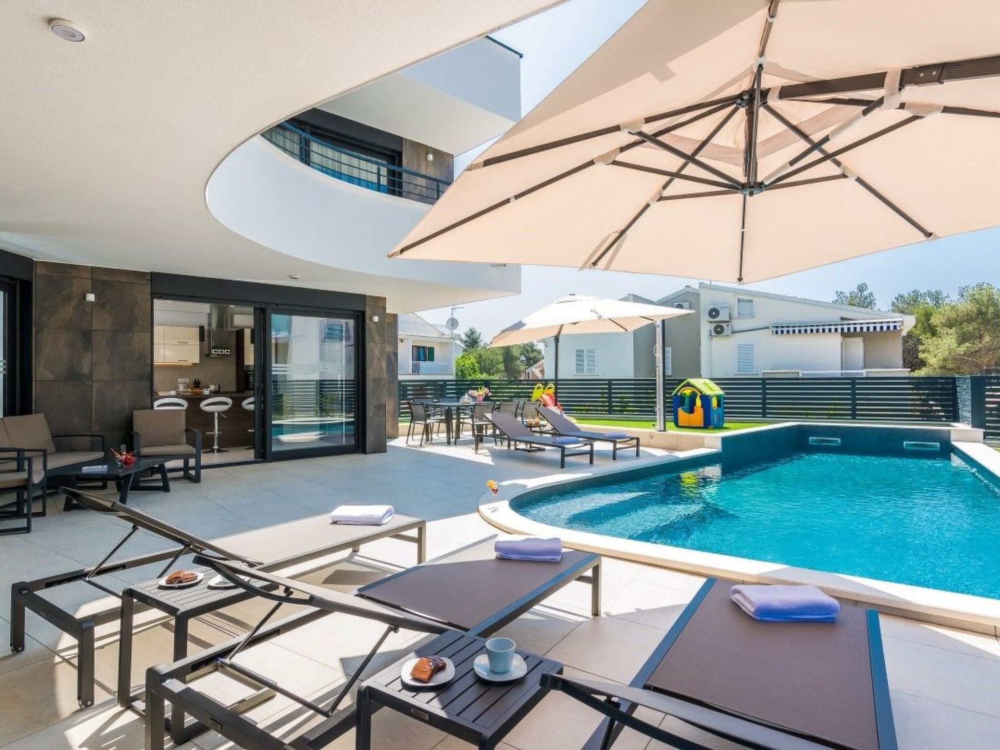 Villa Blue Diamond für 10 Personen in Biograd-Dedans