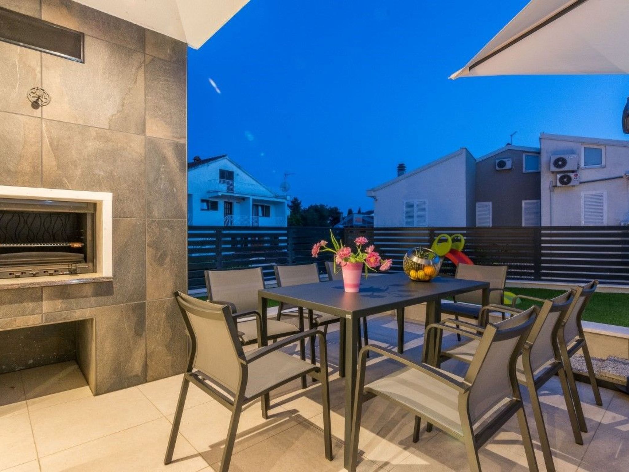 Villa Blue Diamond für 10 Personen in Biograd-Dedans