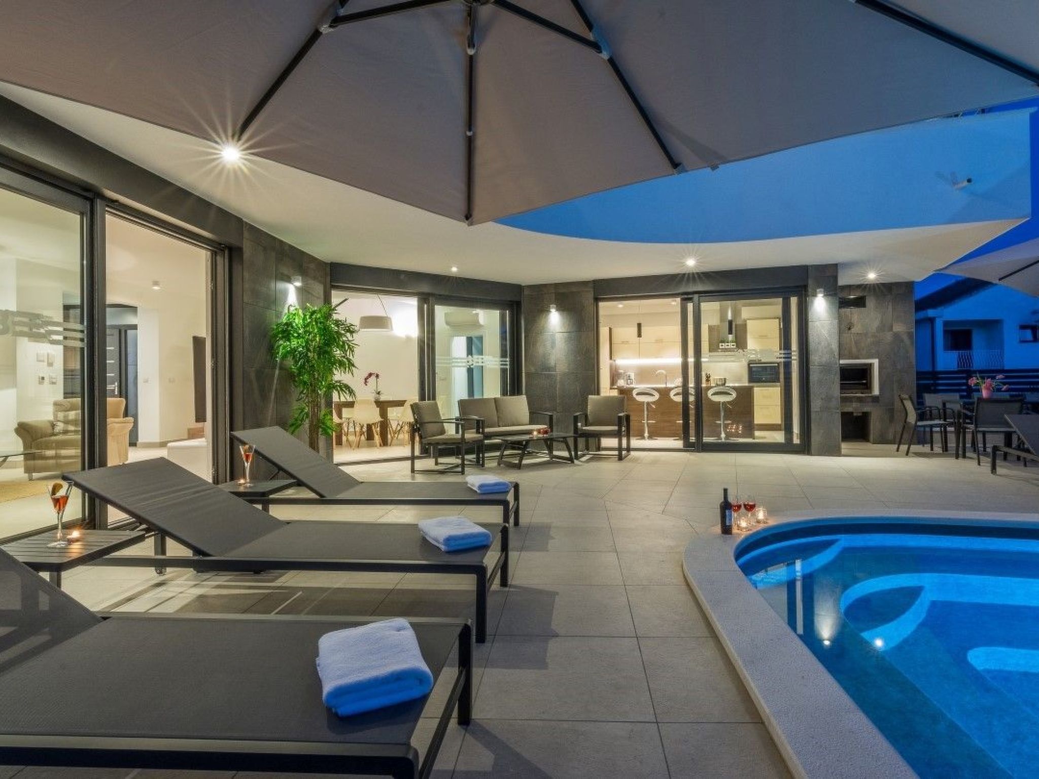 Villa Blue Diamond für 10 Personen in Biograd-Dedans