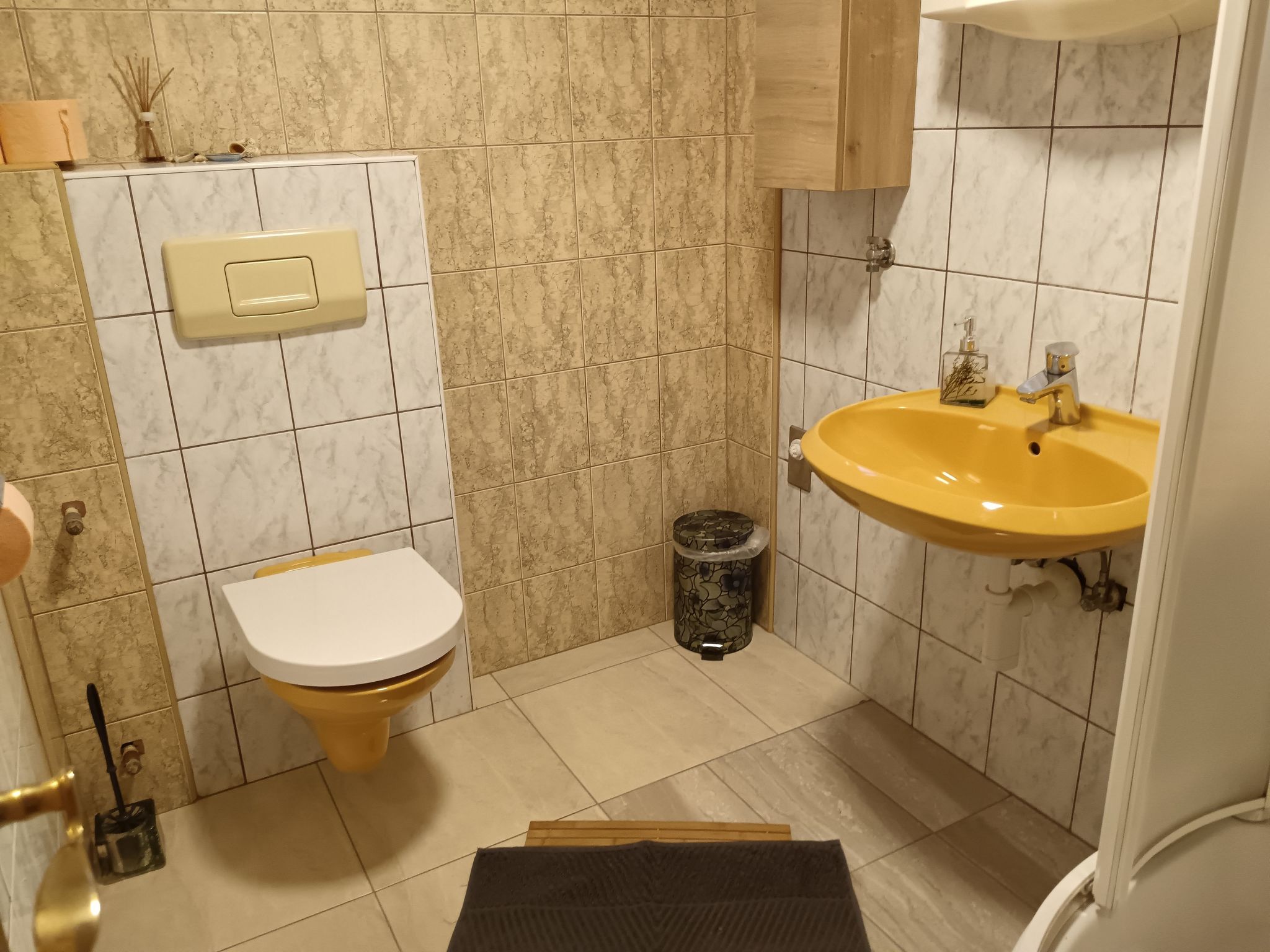 Mit privater Terrasse-Binnen