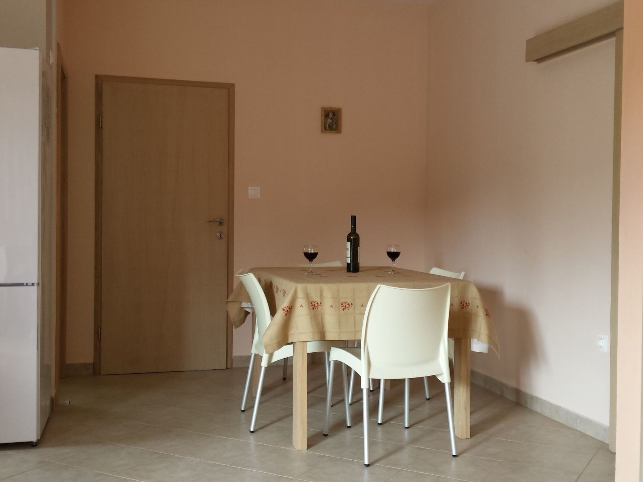 "Dinka" mit Terrasse-Dedans