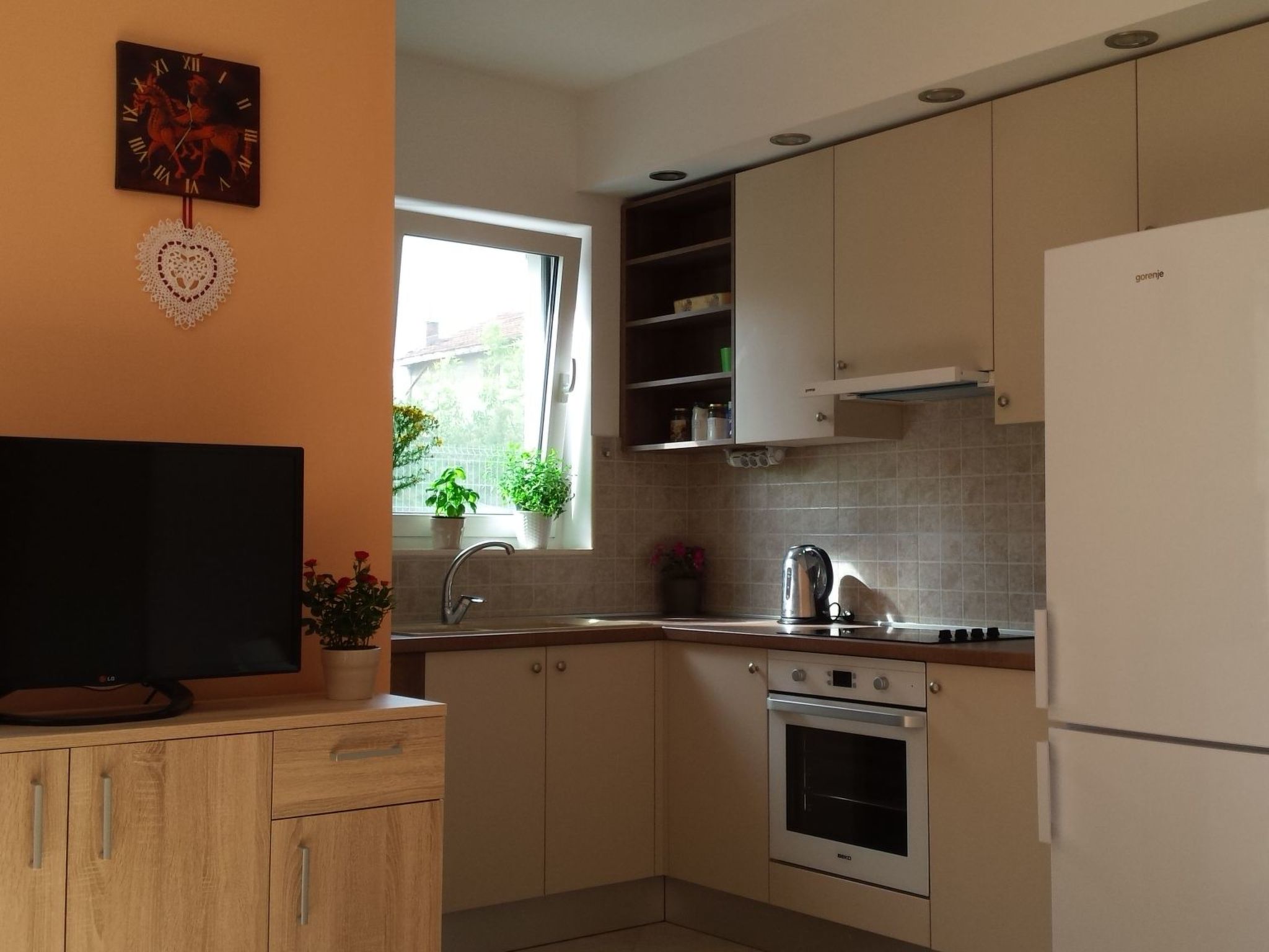 "Dinka" mit Terrasse-Dedans