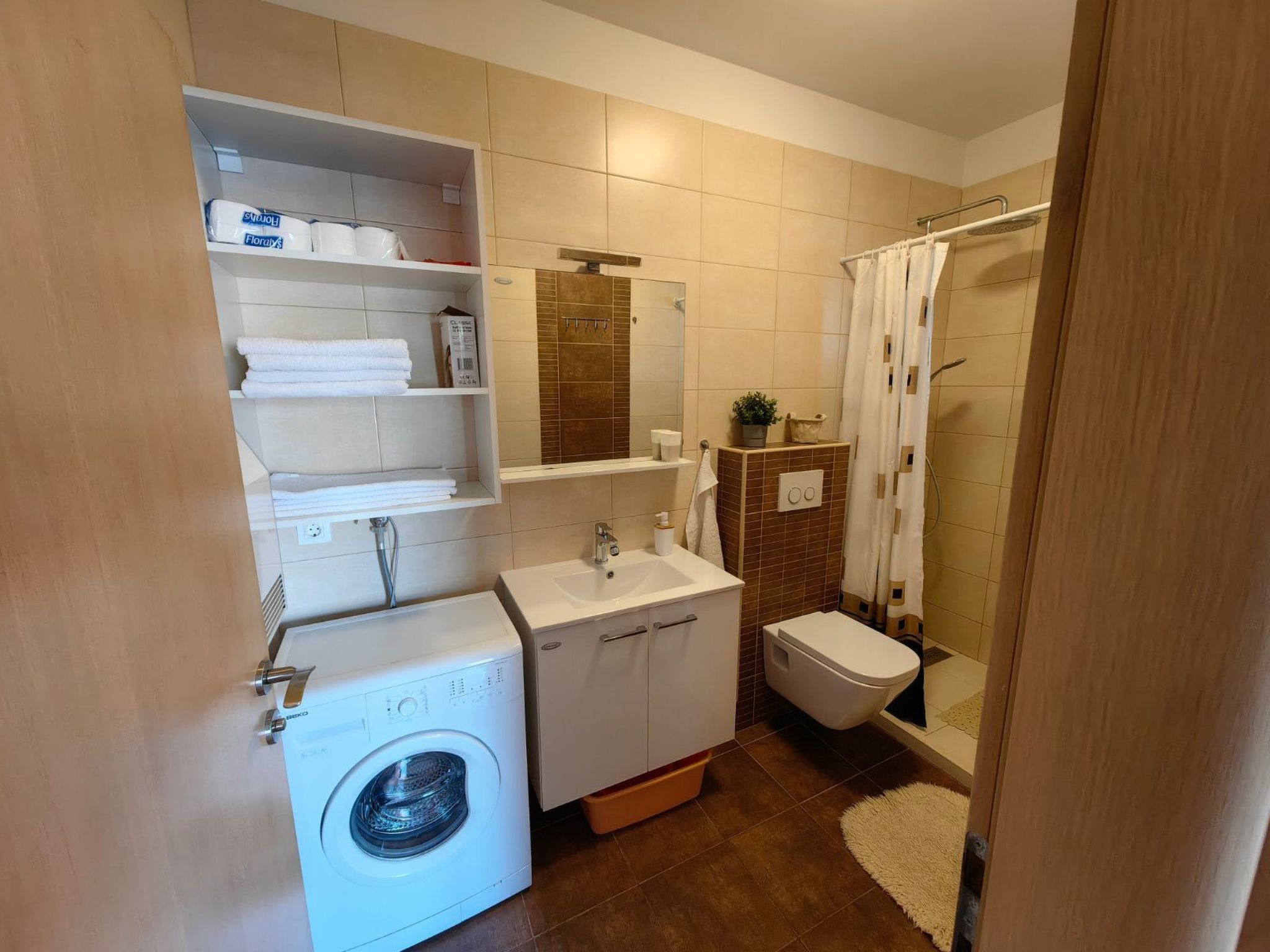 "Dinka" mit Terrasse-Dedans