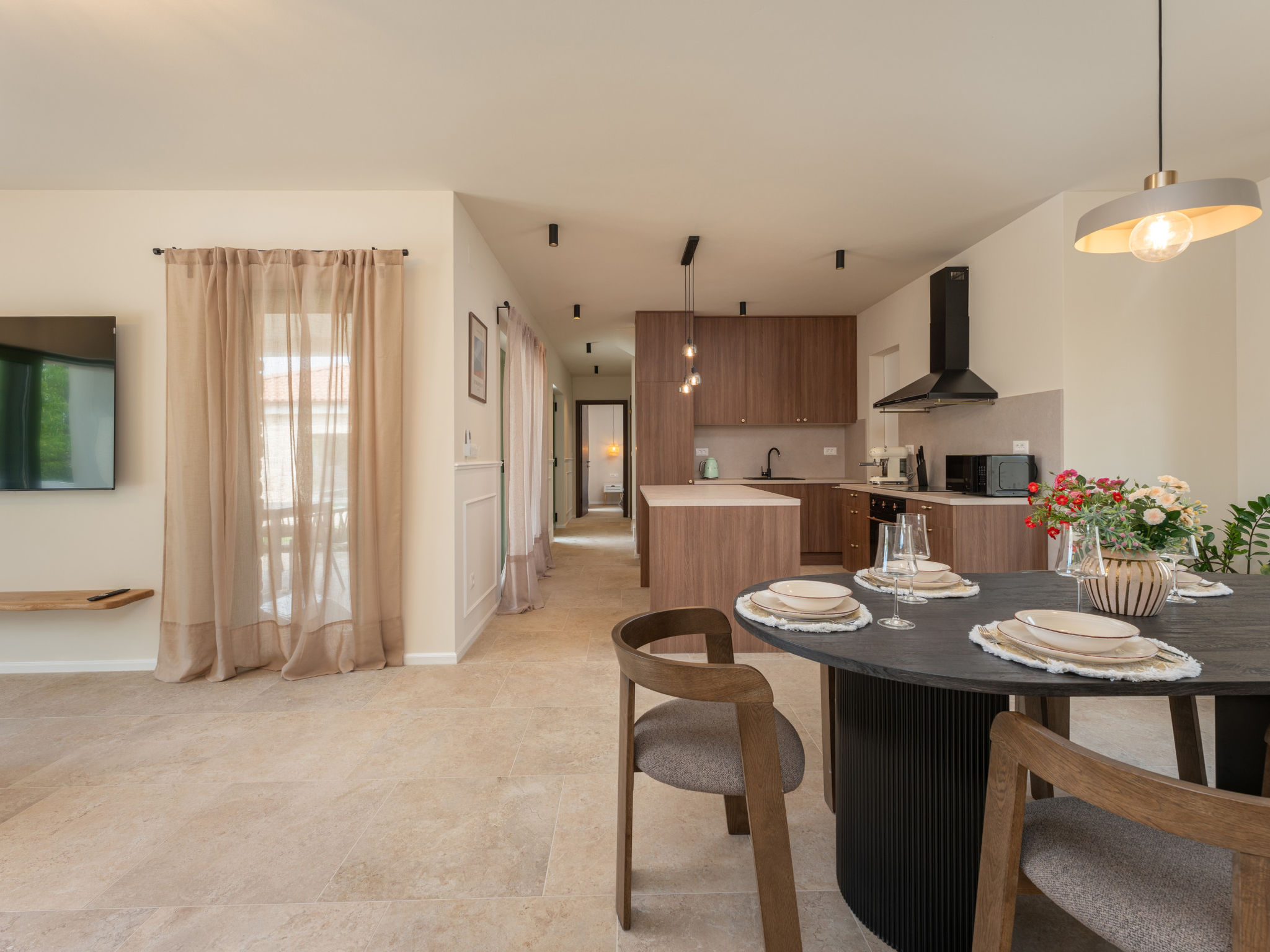 Beautiful Villa Lorna with pool - Binnen