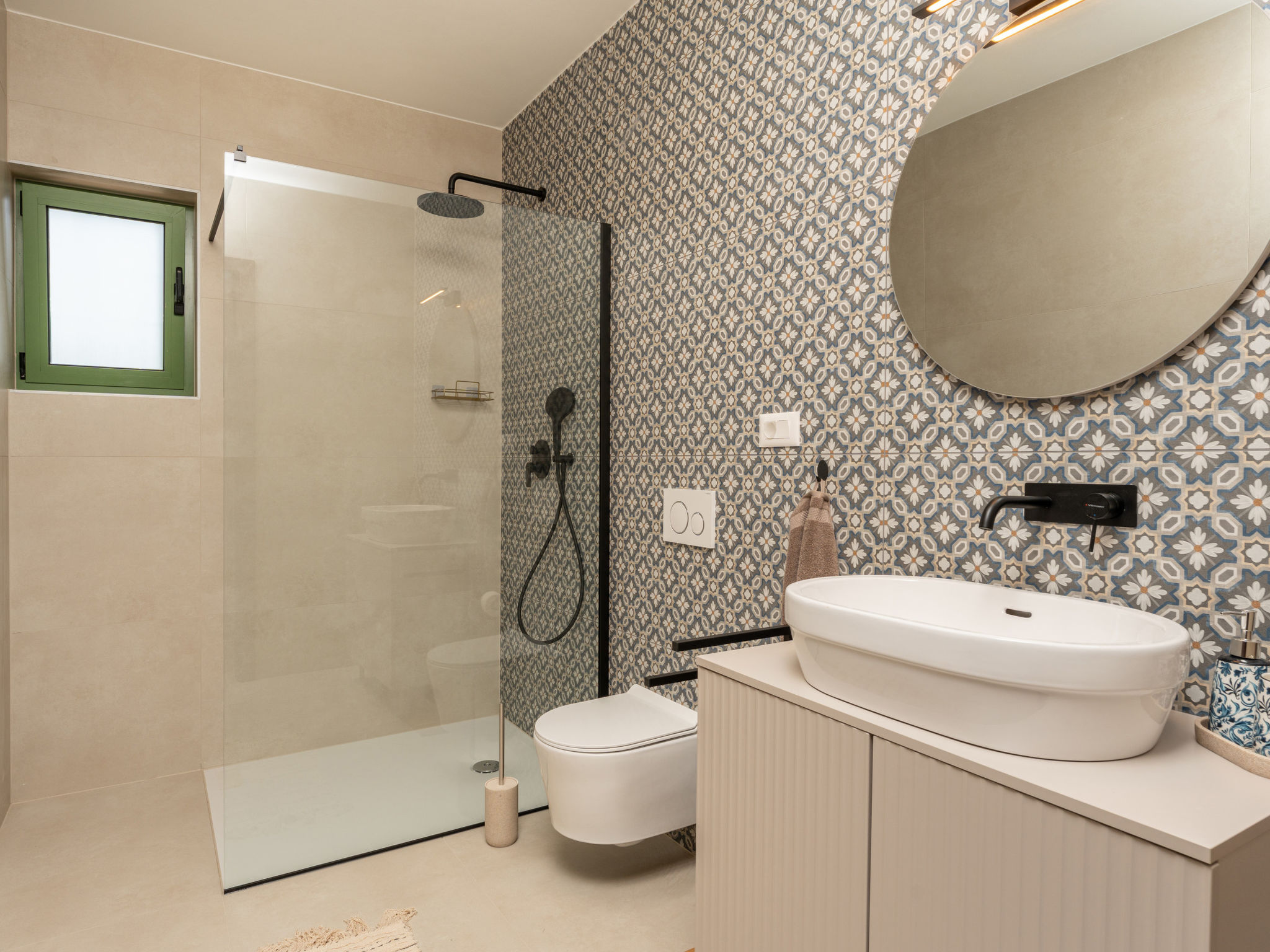 Beautiful Villa Lorna with pool - Binnen
