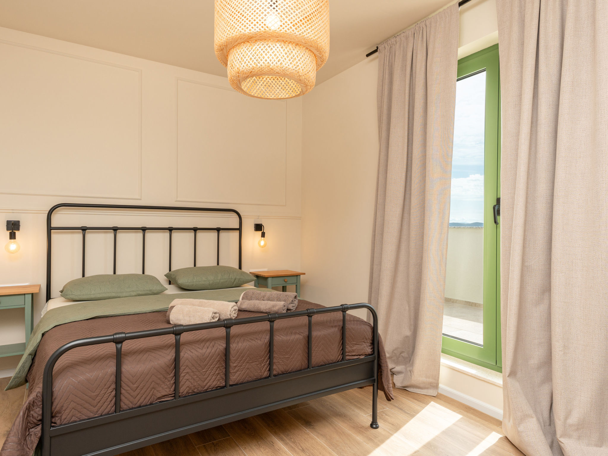 Beautiful Villa Lorna with pool - Binnen