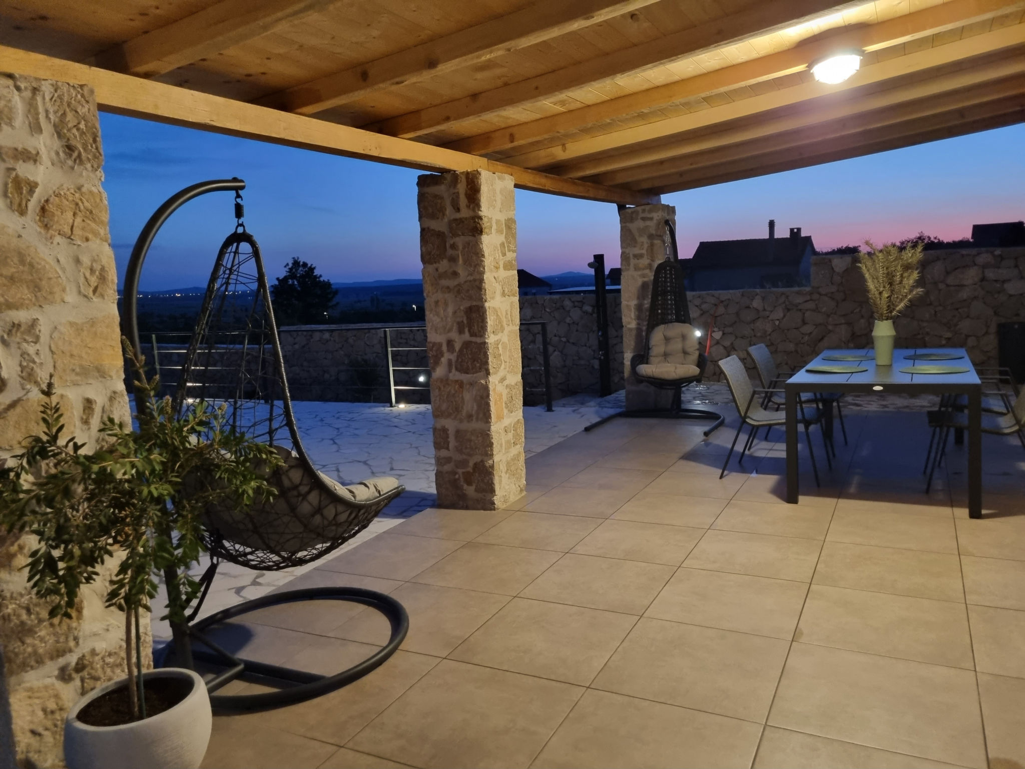 Holiday Home A&M with pool and lakeview - Buiten