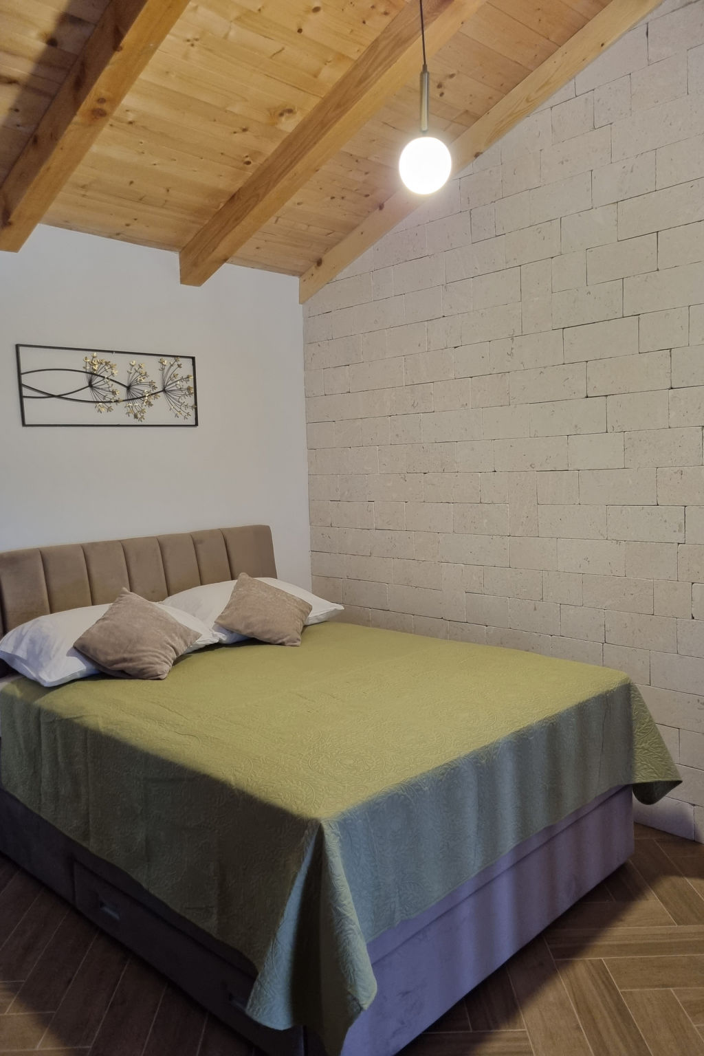 Holiday Home A&M with pool and lakeview - Binnen
