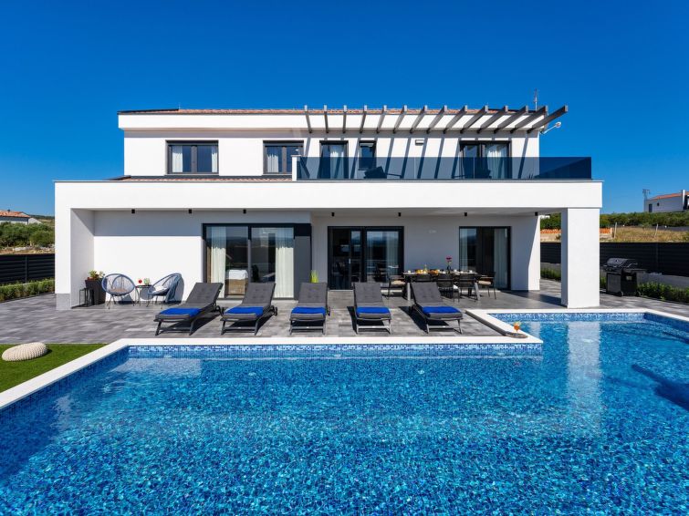 Privézwembad en luxe: Villa Opal in Drage voor 8 personen in Drage