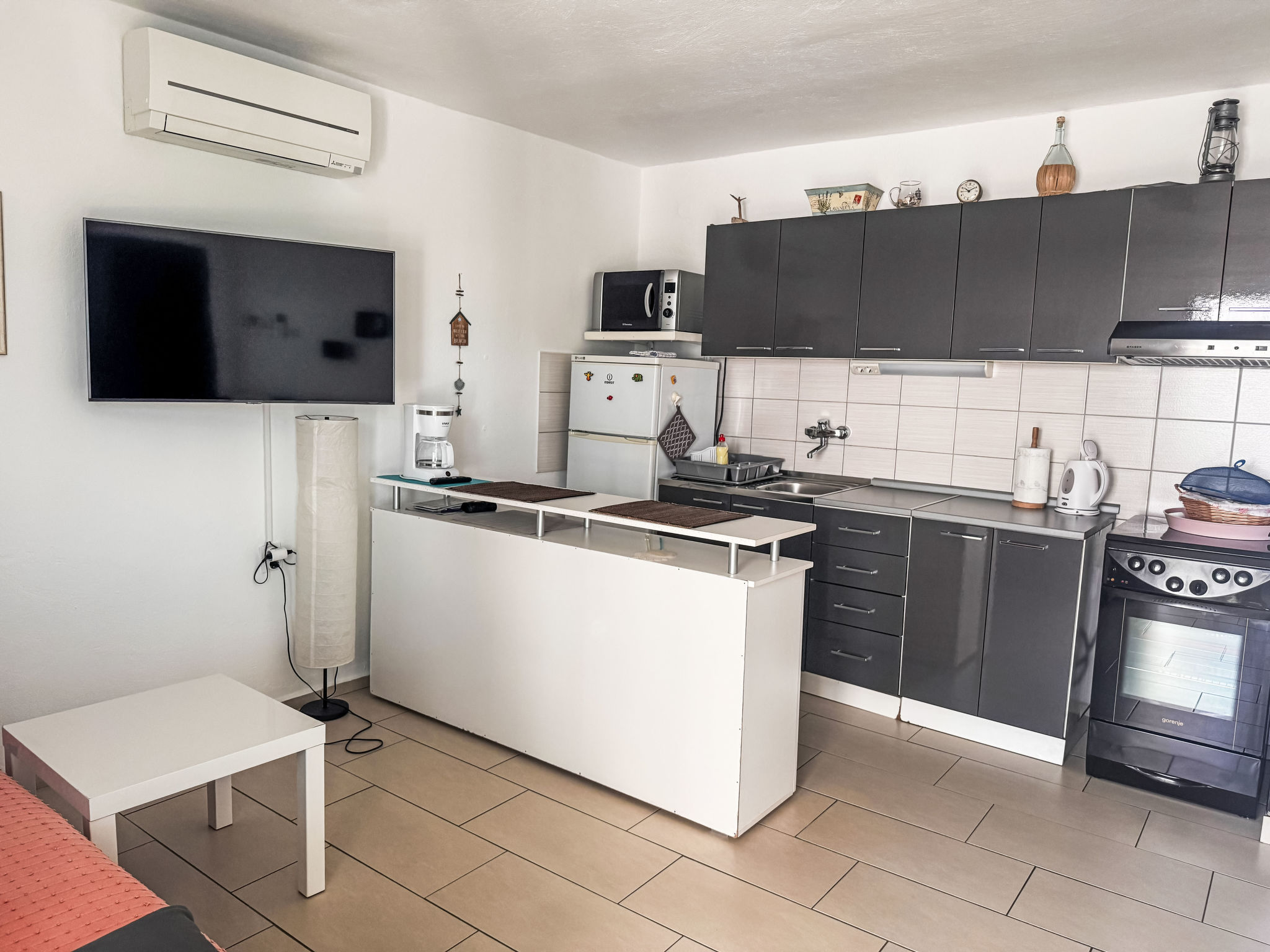 Mit überdachter Terrasse und Meerblick