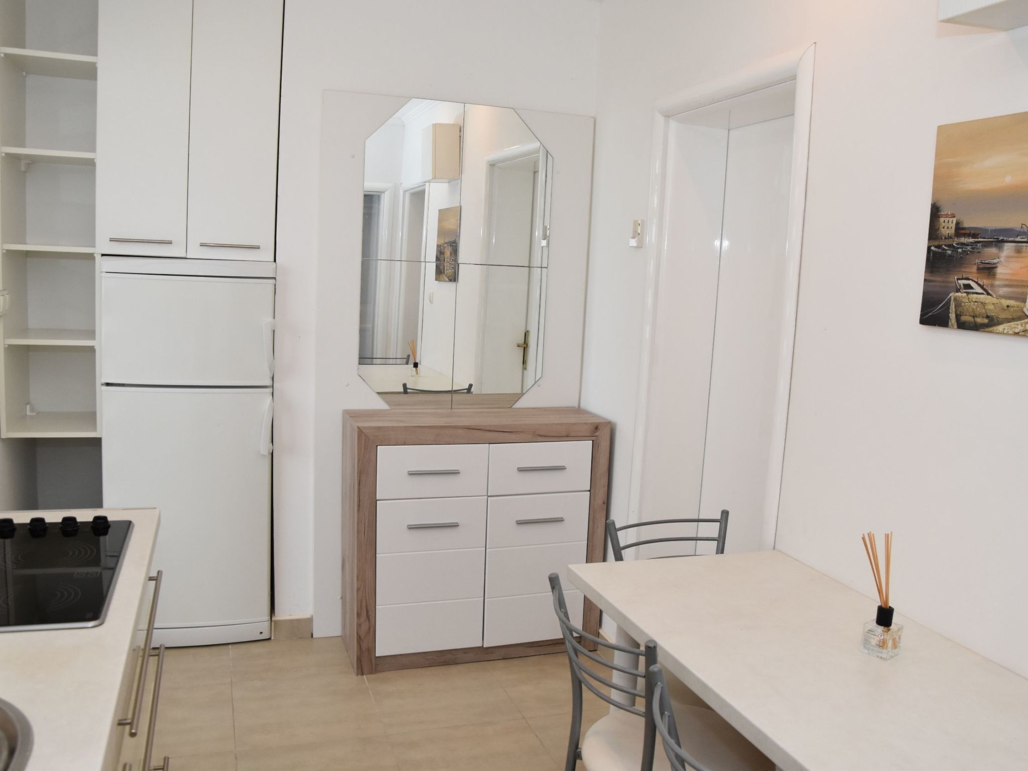 Ruhige Ferienwohnung mit Terrasse und Garten-Drinnen