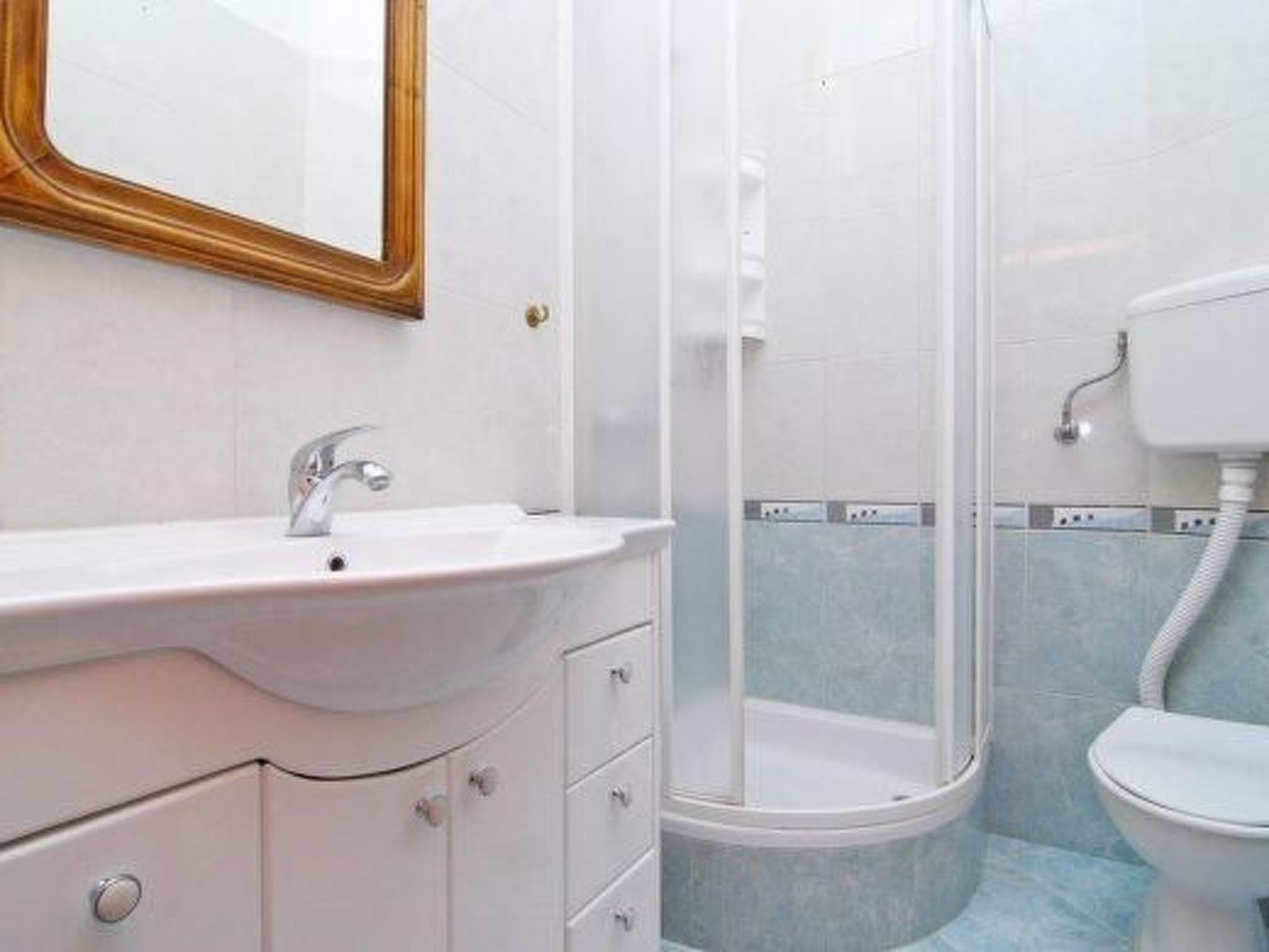 "Zeljka" mit Terrasse-Drinnen