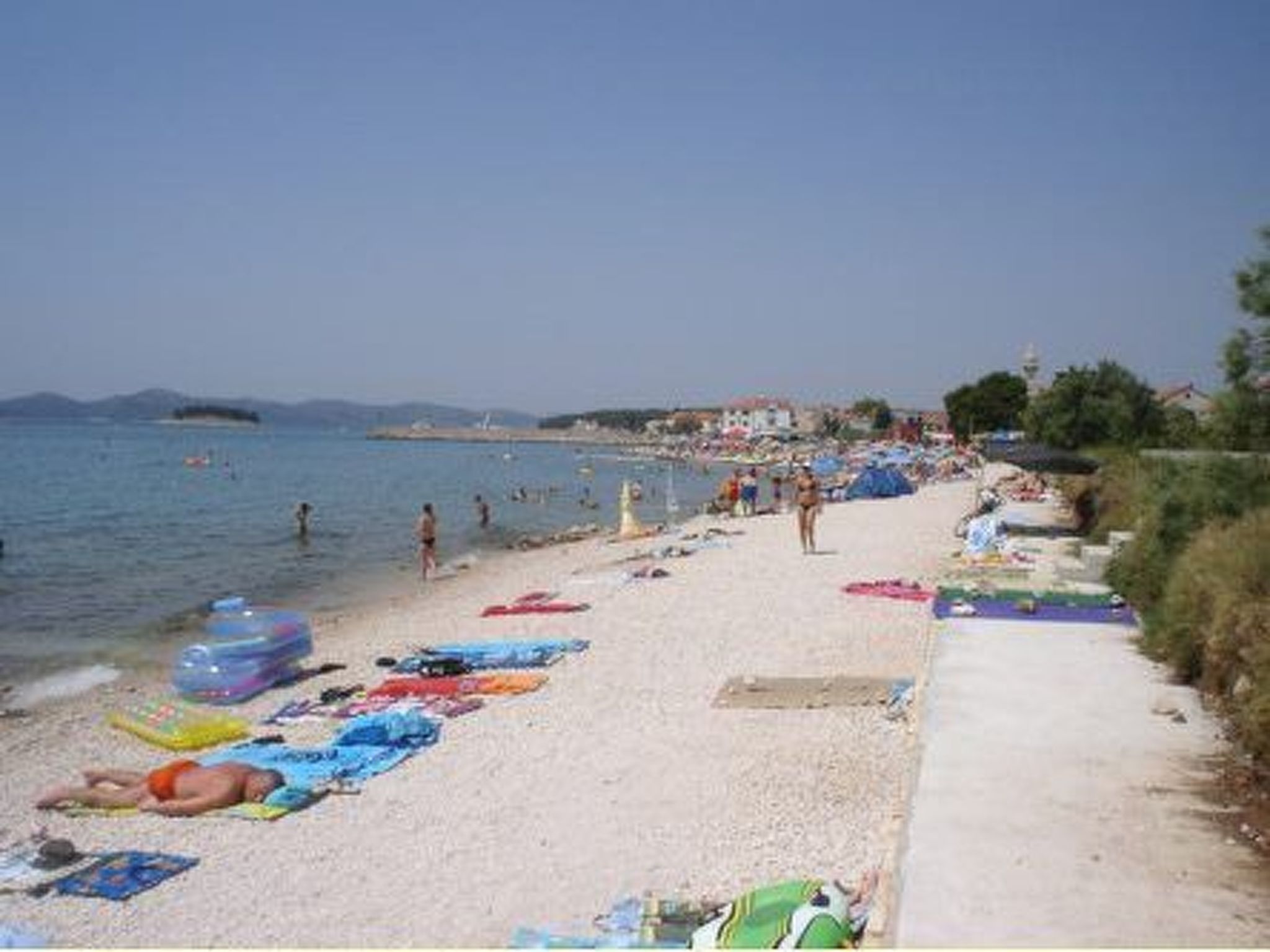 "Zeljka" mit Terrasse-Drinnen