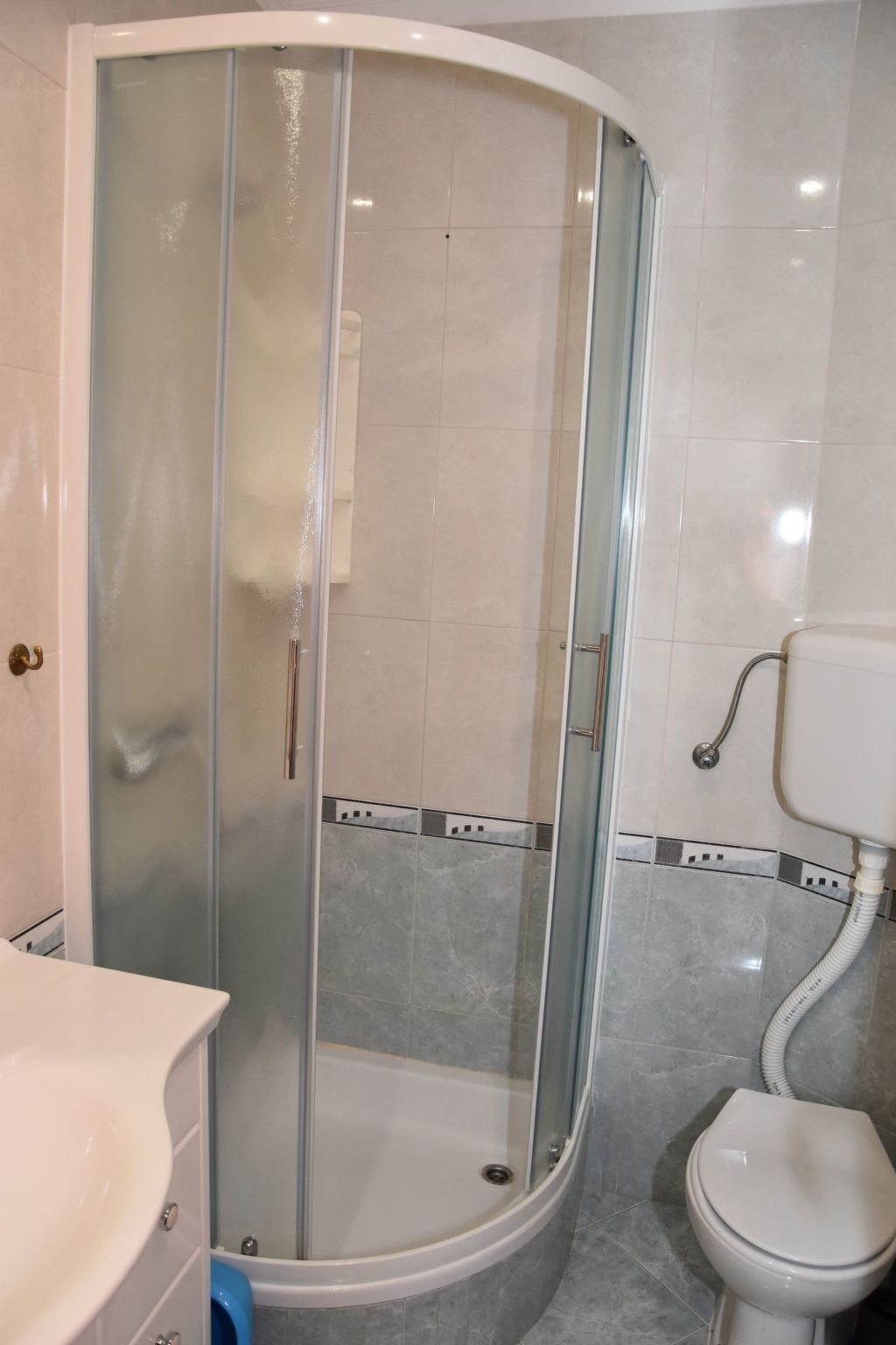 "Zeljka" mit Terrasse-Drinnen