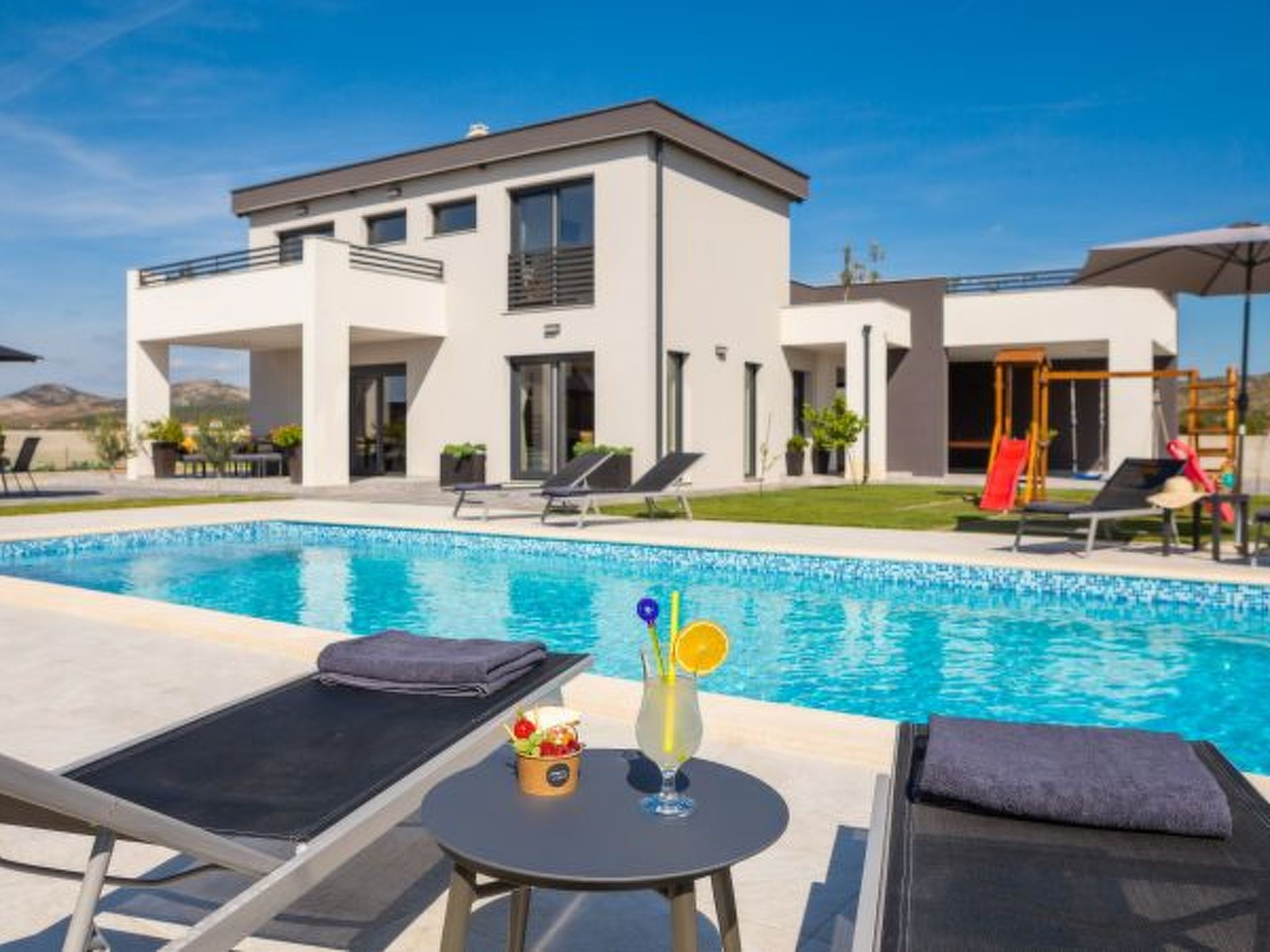Villa Lacus in Vrana with pool