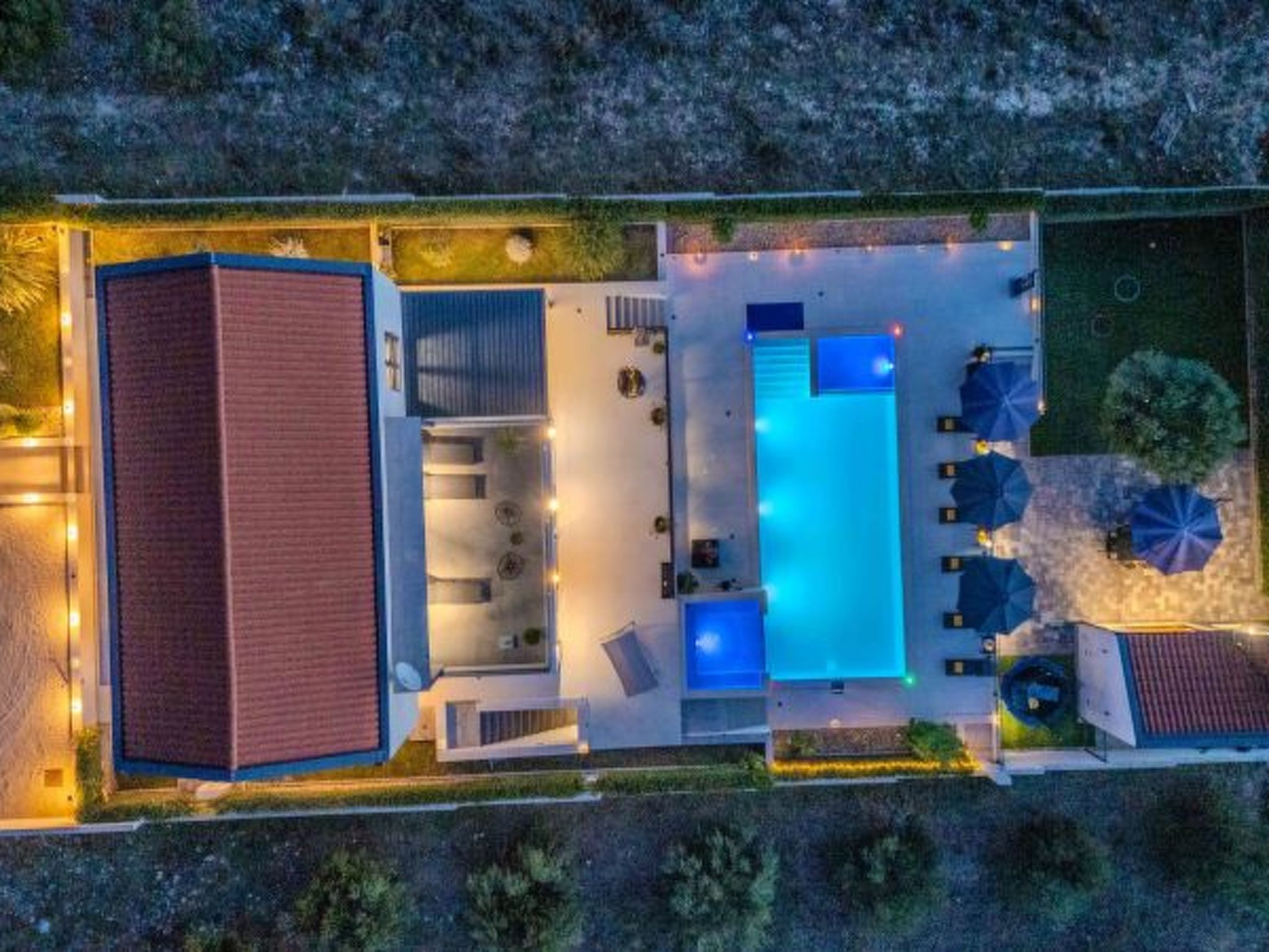 Beautiful villa Lara in Vrana with pool
