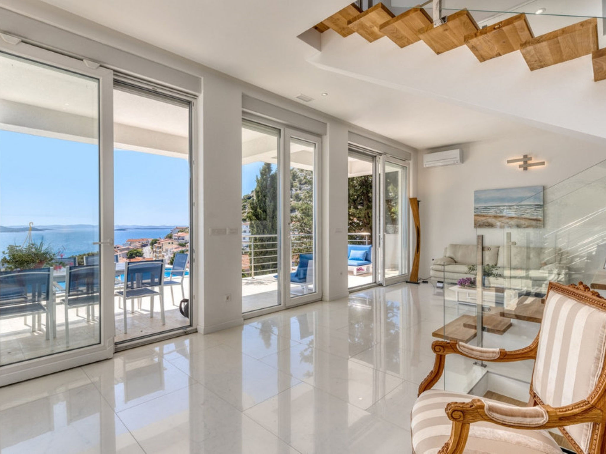 Luxury villa Fleur with pool - Buiten