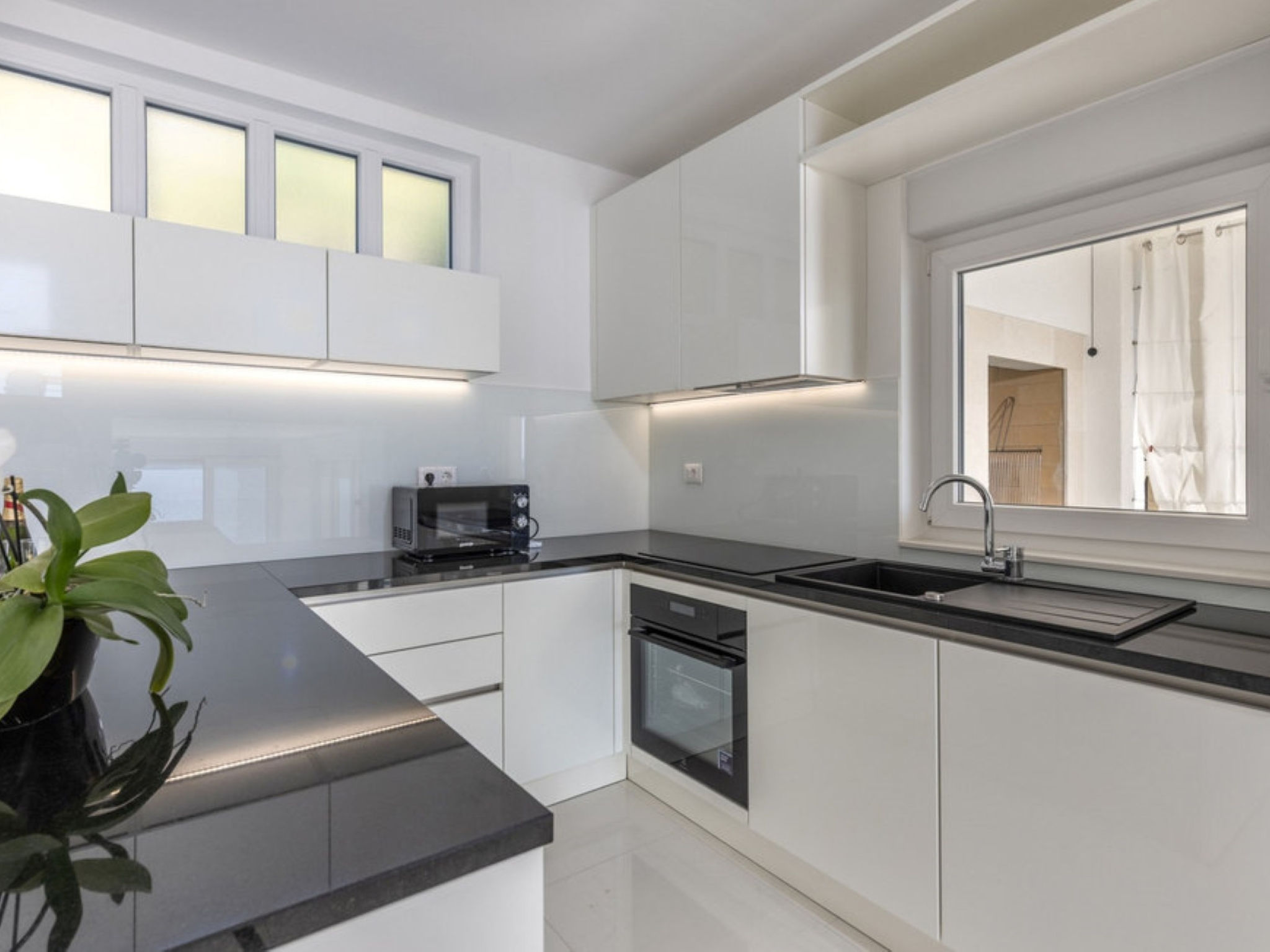 Luxury villa Fleur with pool - Binnen