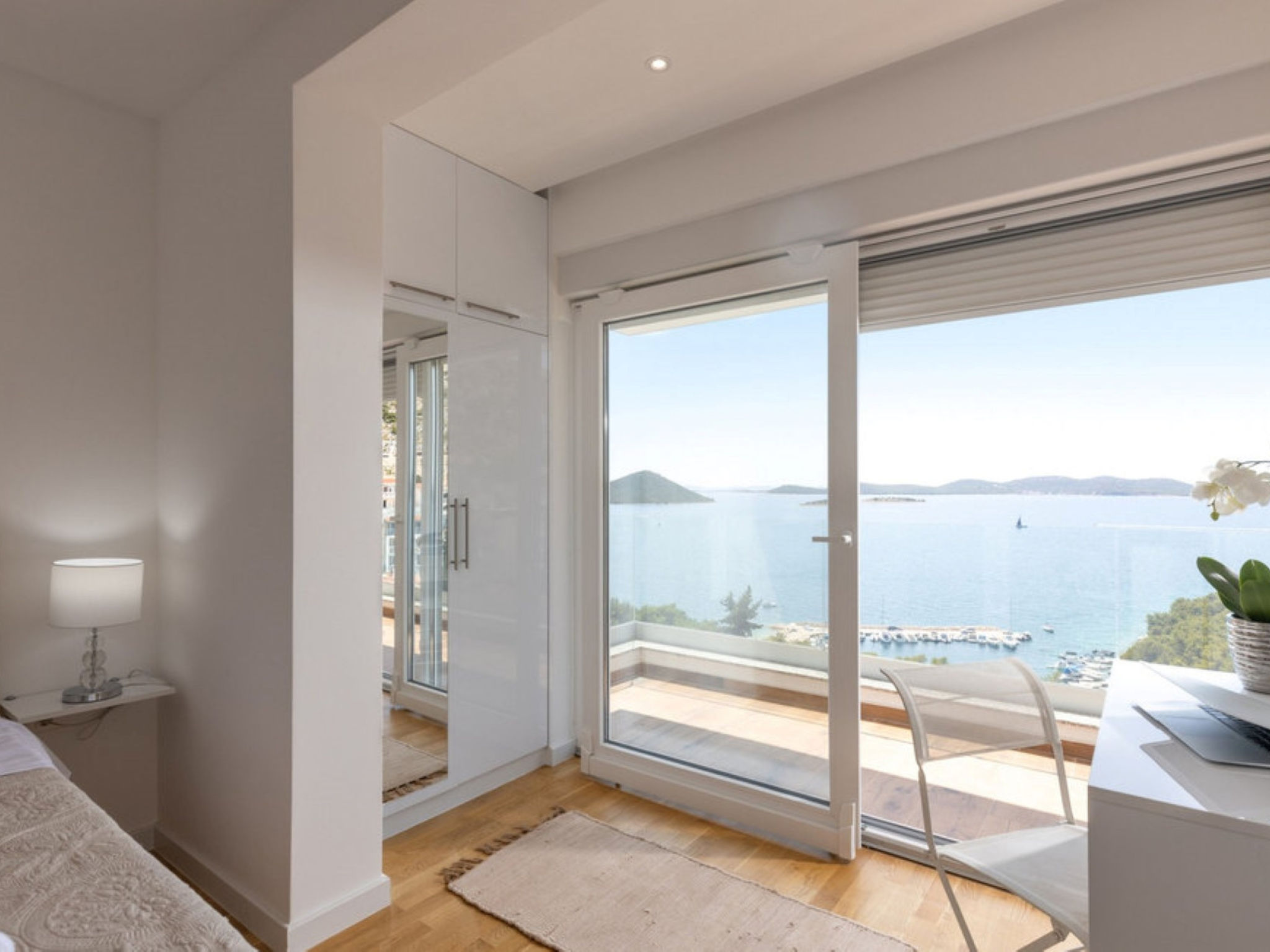 Luxury villa Fleur with pool - Buiten