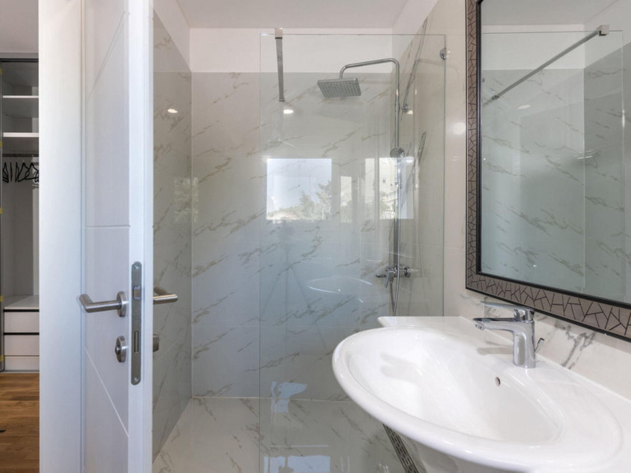 Luxury villa Fleur with pool - Binnen