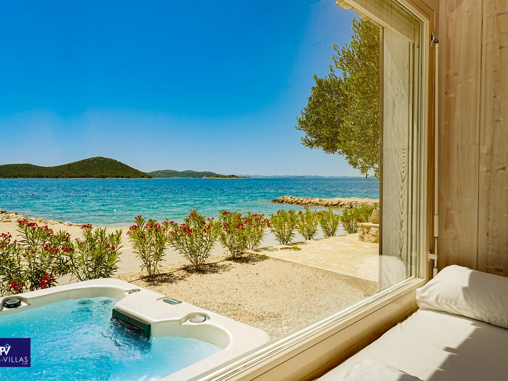 Maison Buqez - Villa 28 + 81 – Vue, photo 41 sur 46