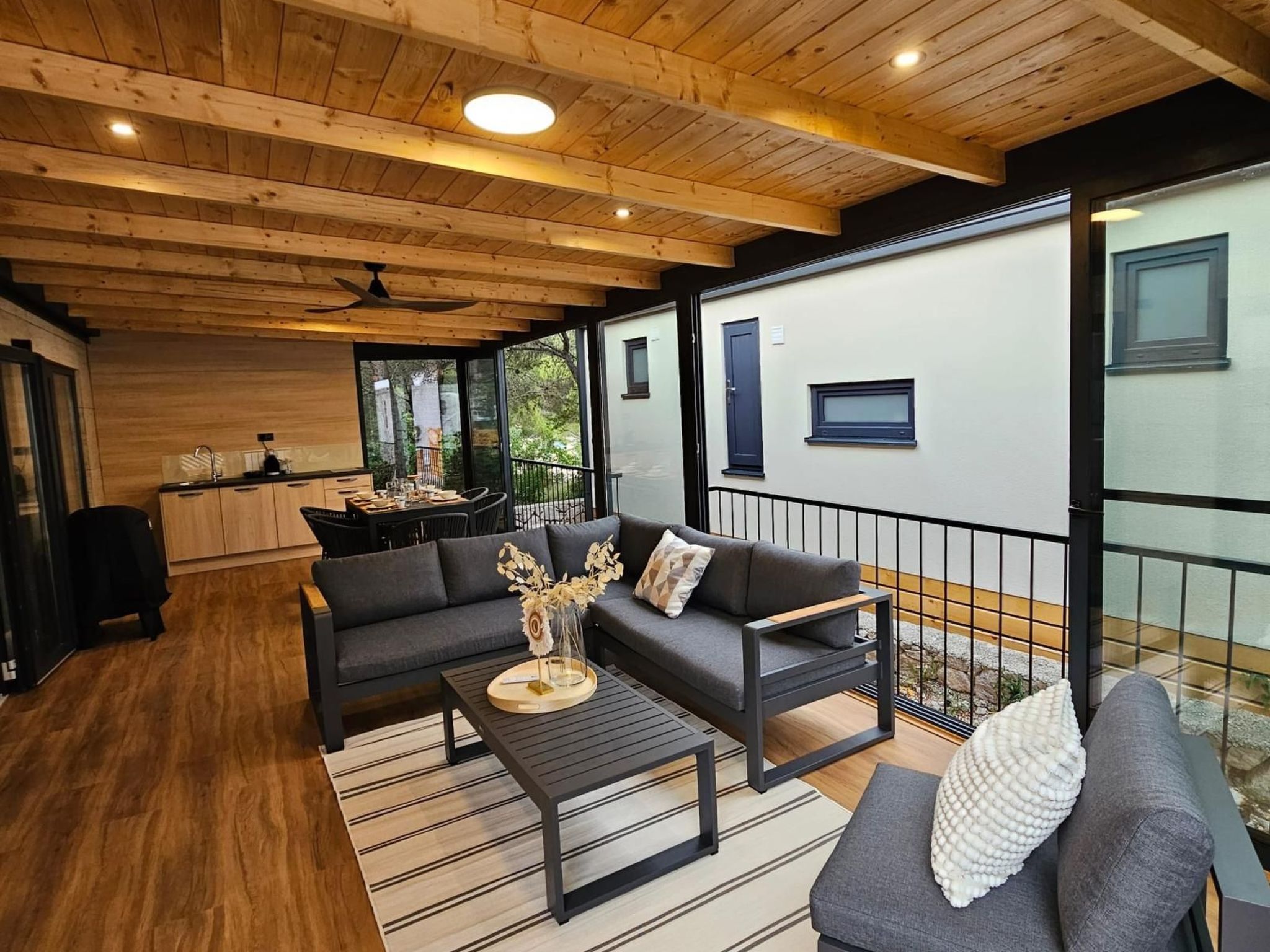 Silver Moon mit Klimaanlage-Drinnen