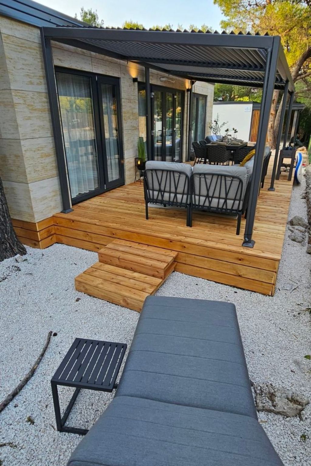 MH Holiday Dream - Morgensonne-Drinnen