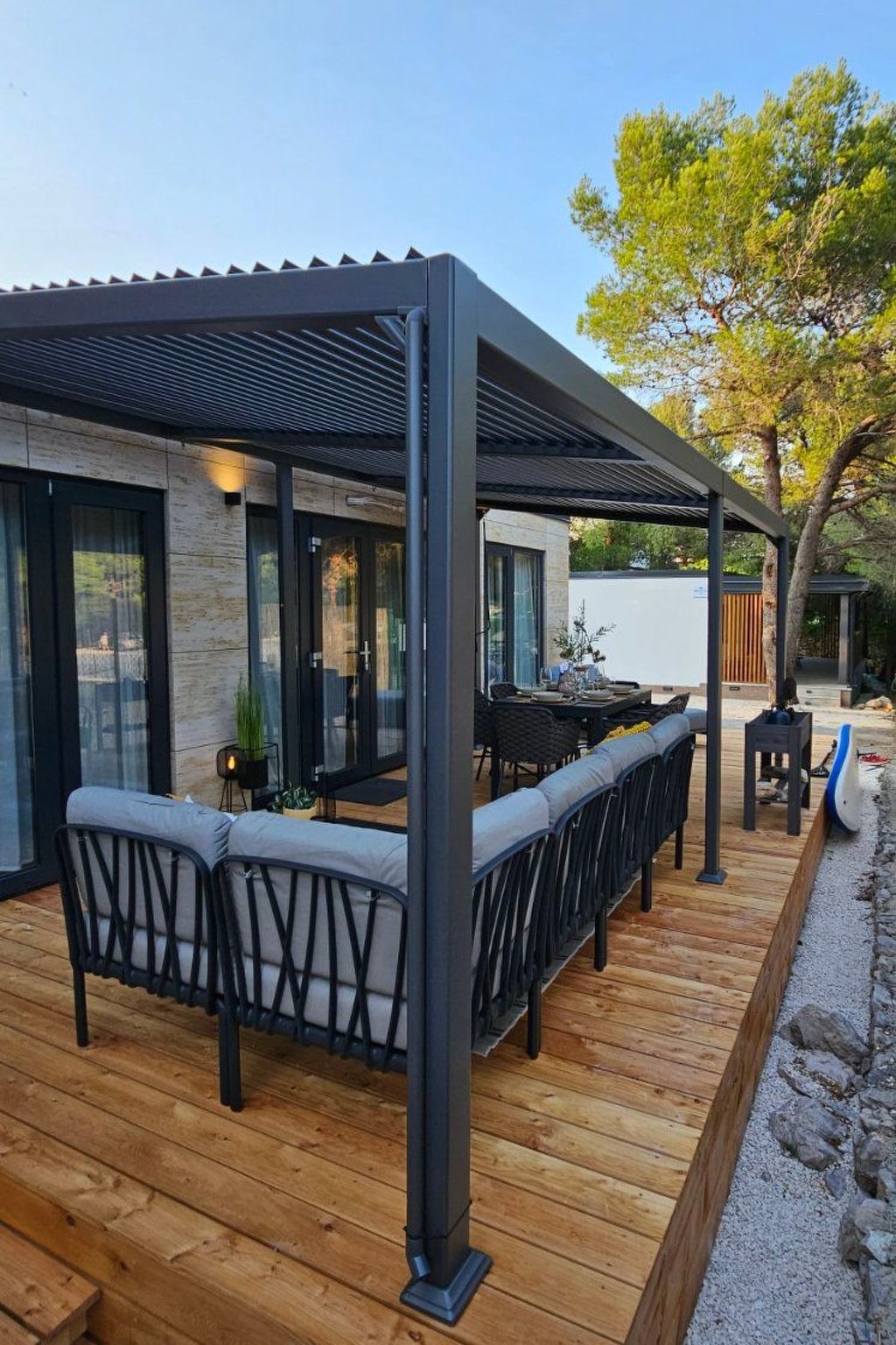 MH Holiday Dream - Morgensonne-Drinnen