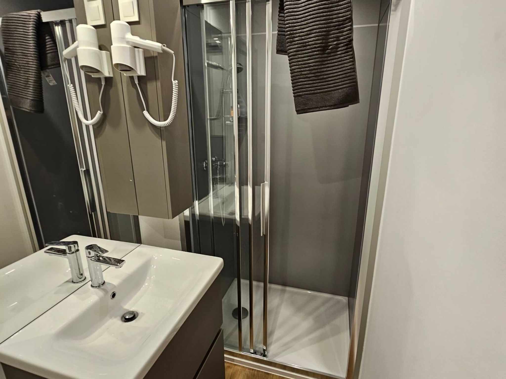 MH Holiday Dream - Morgensonne-Drinnen