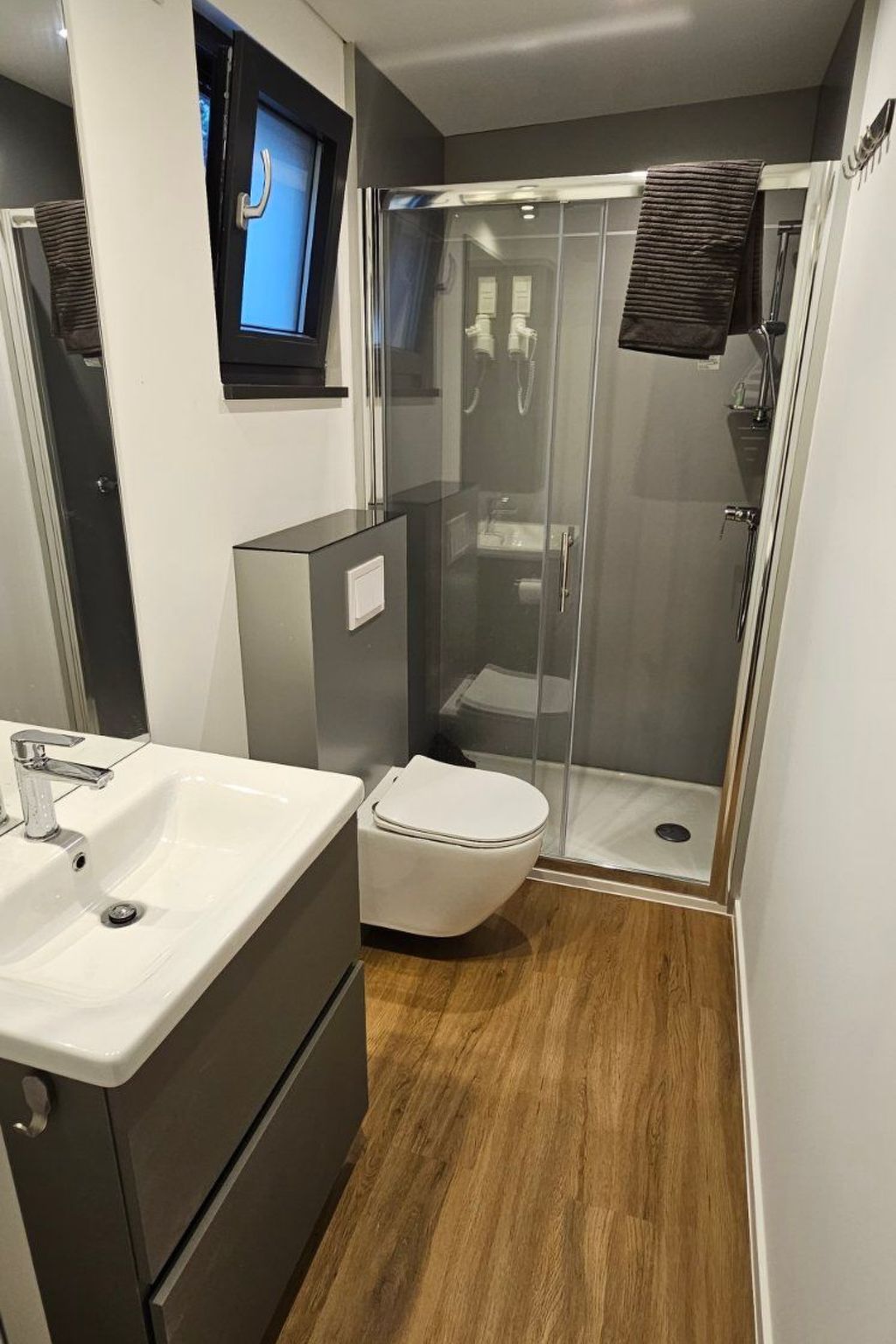 MH Holiday Dream - Morgensonne-Drinnen