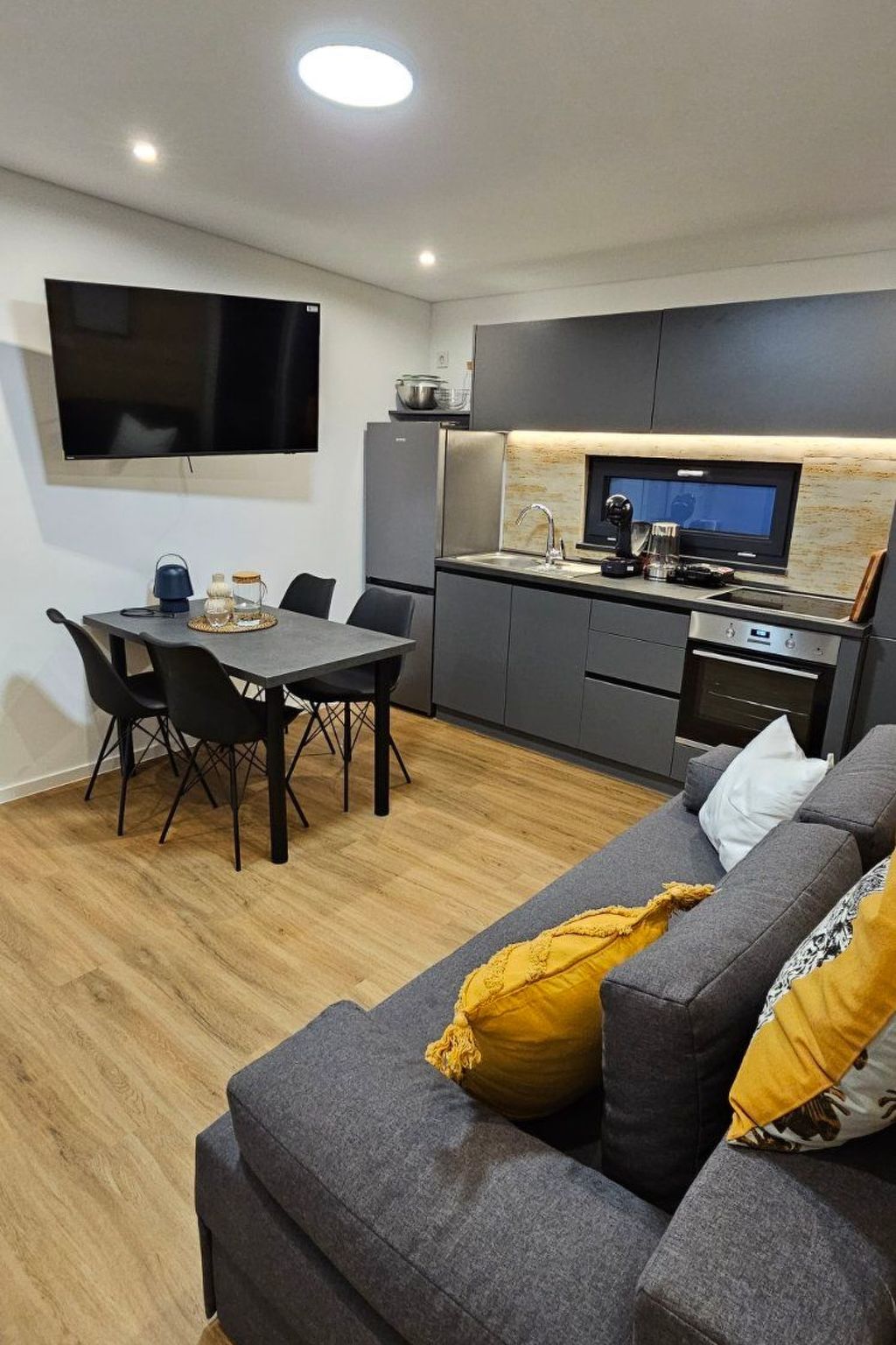 MH Holiday Dream - Morgensonne-Drinnen