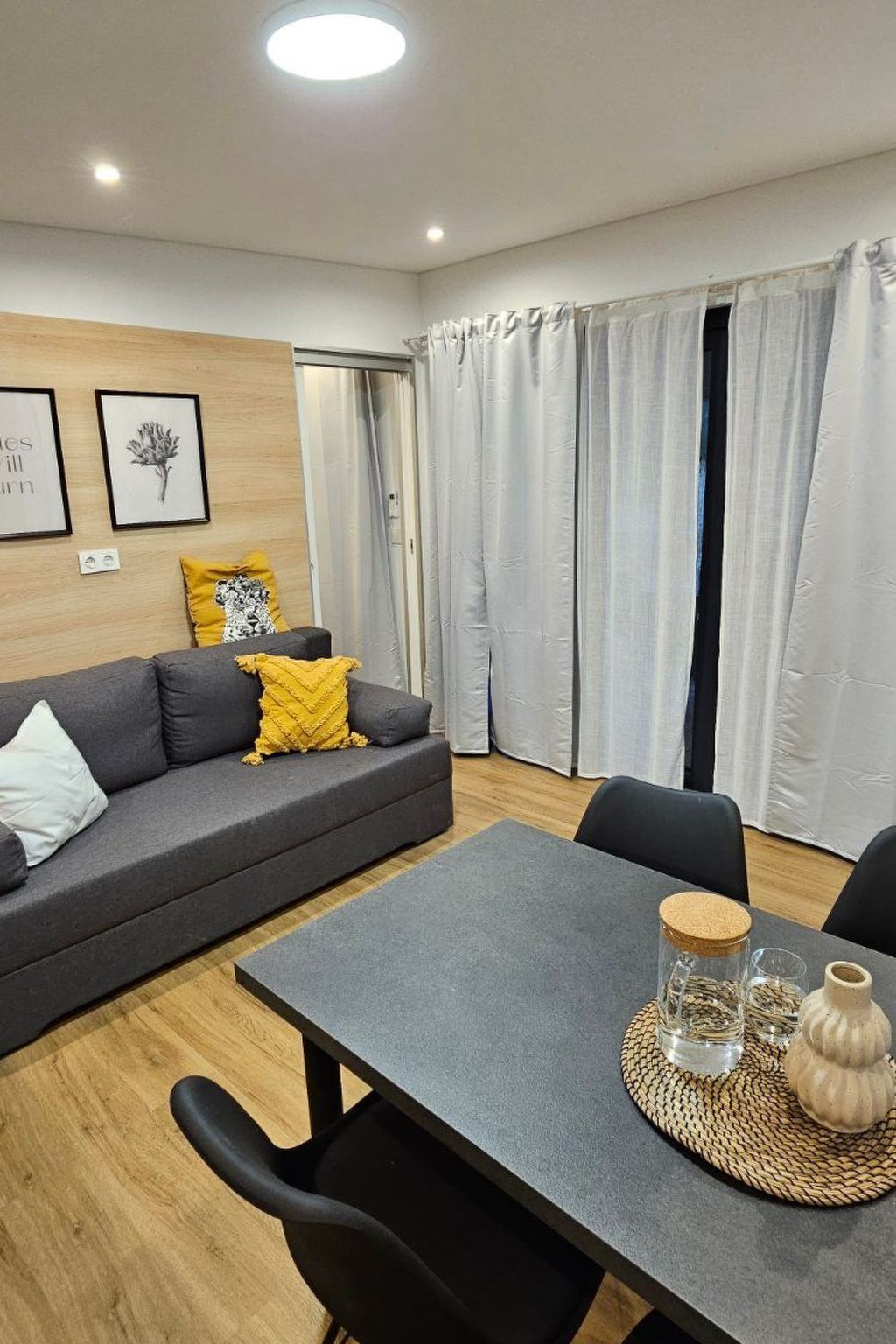 MH Holiday Dream - Morgensonne-Drinnen