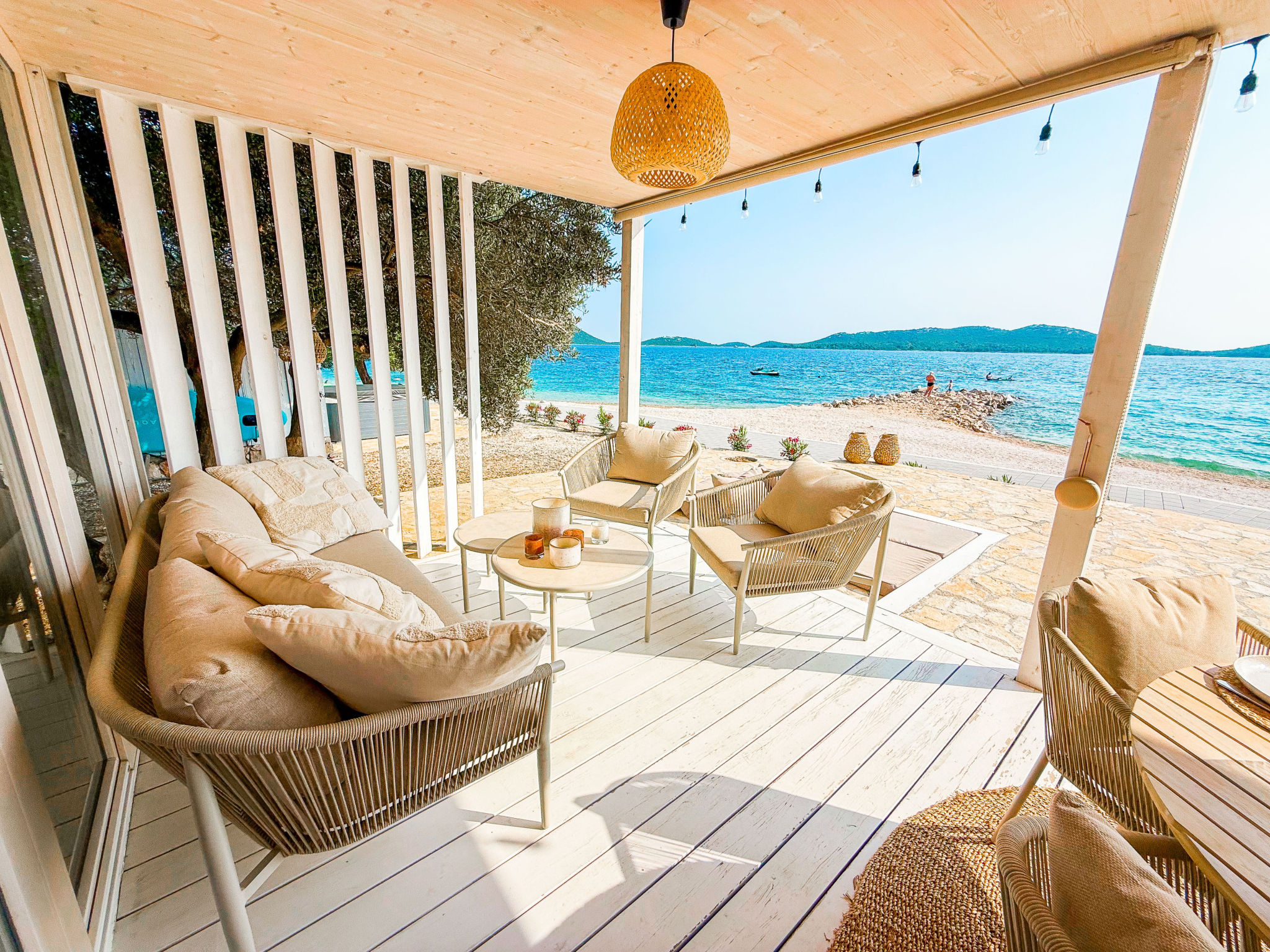 Buqez - Villa 27 — Terrace (5 of 25)